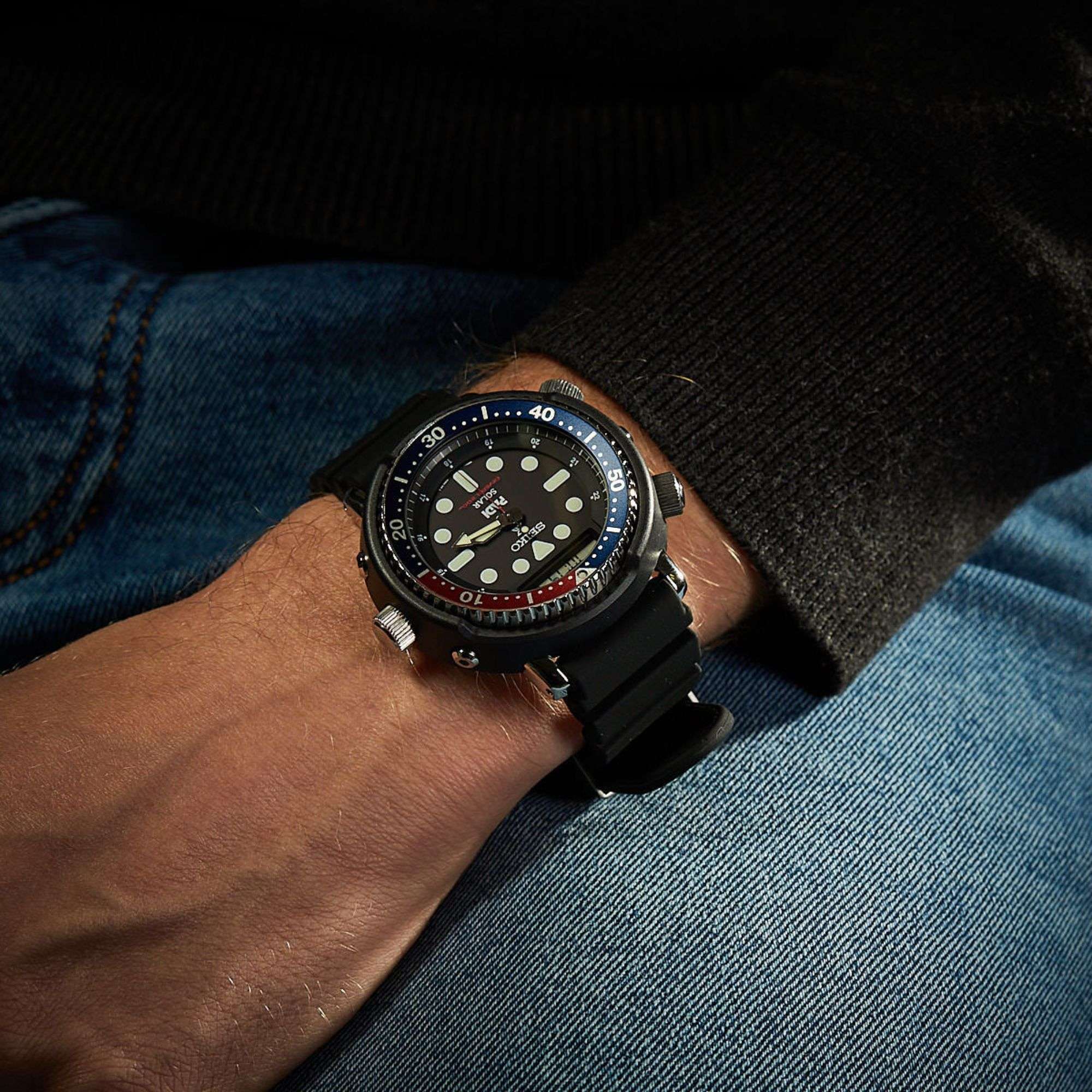 Seiko Prospex 'Arnie' PADI Predator 'Pepsi' 'Tuna' Solar Black Dial Silicone Strap Diver's Men's Watch SNJ027P1