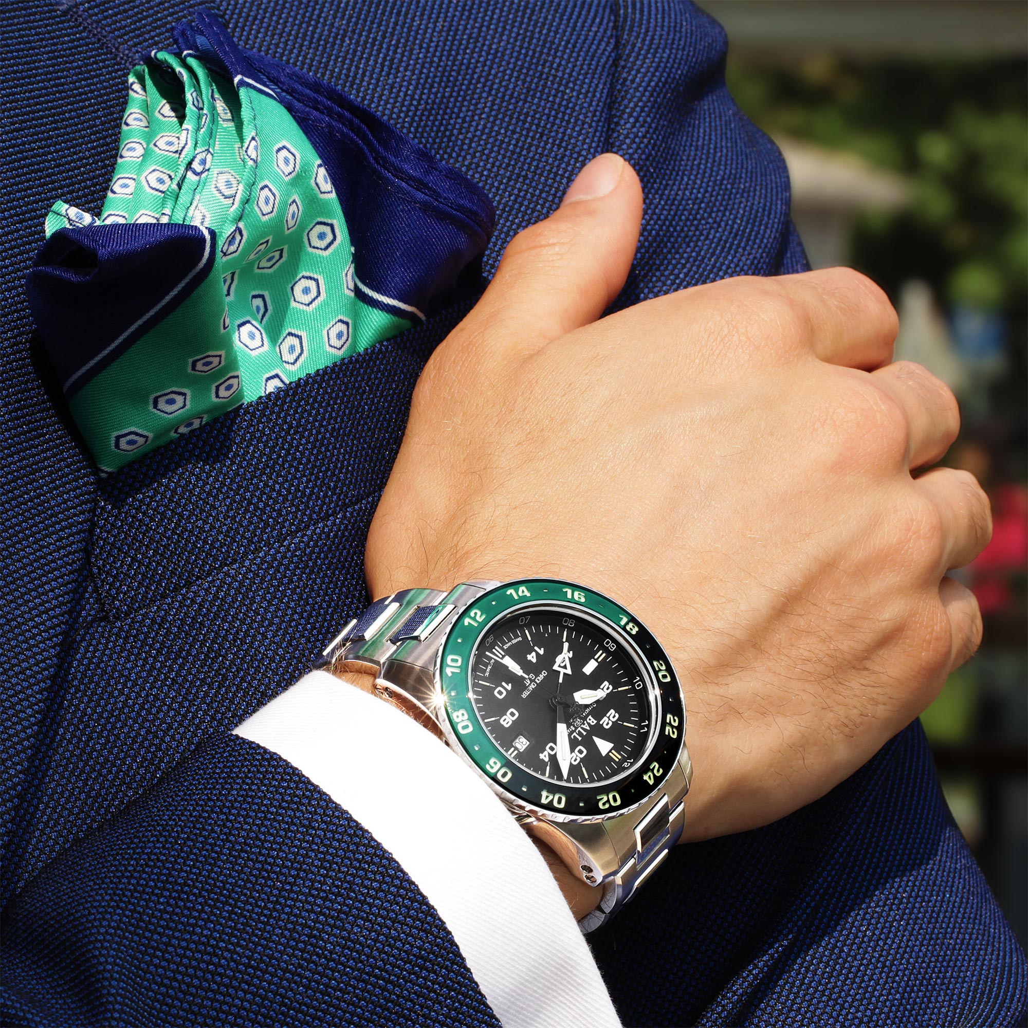 Ball Engineer Hydrocarbon AeroGMT II Automatic Blue Dial Steel Strap Men's Watch DG2118C-S11C-BK