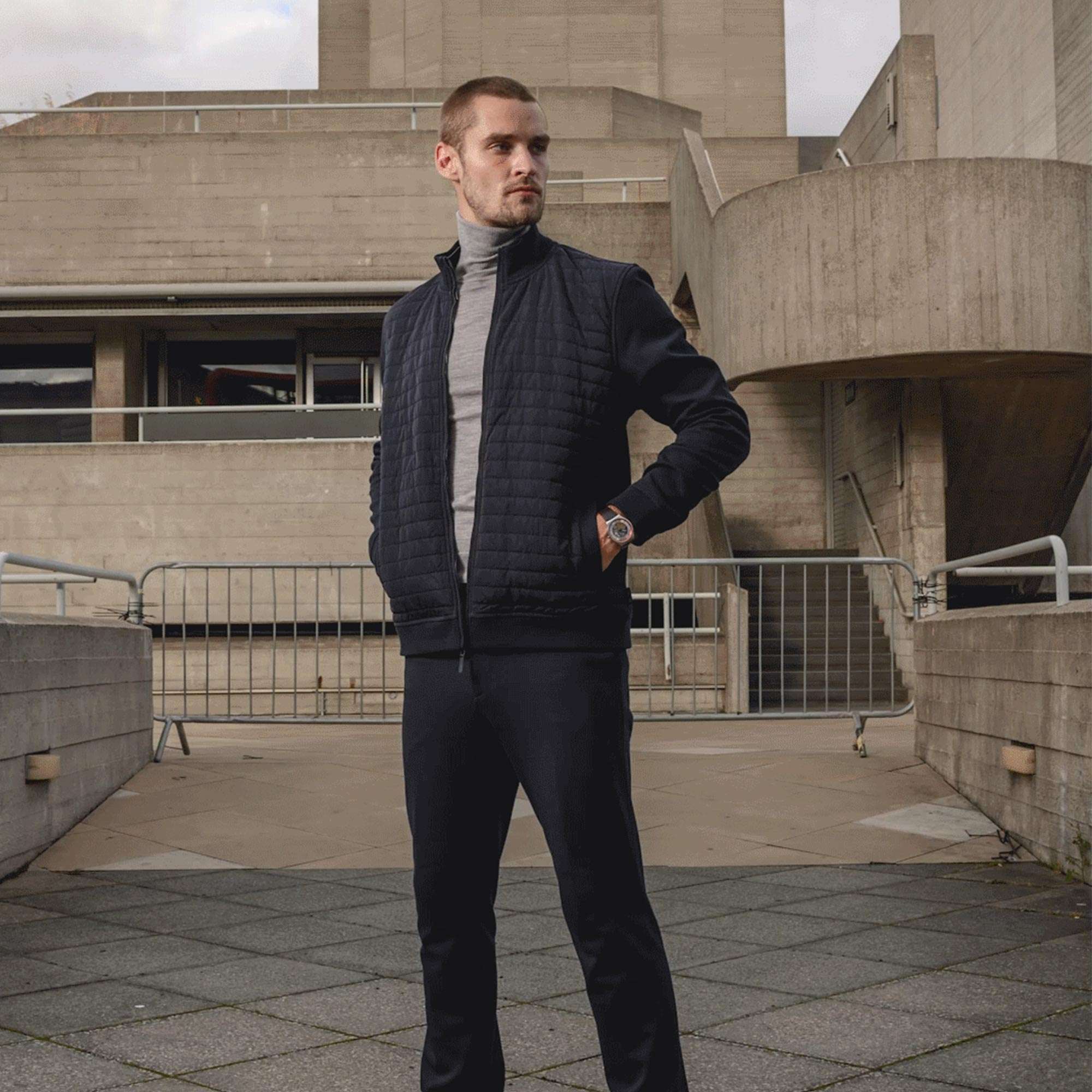 Swatch James Bond 2Q No Time To Die Limited Edition Grey Dial Men's Watch SS07Z102