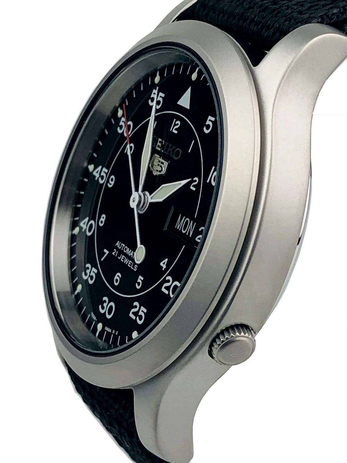 Seiko 5 Automatic Black Dial Black NATO Fabric Strap Men's Watch SNK809K2