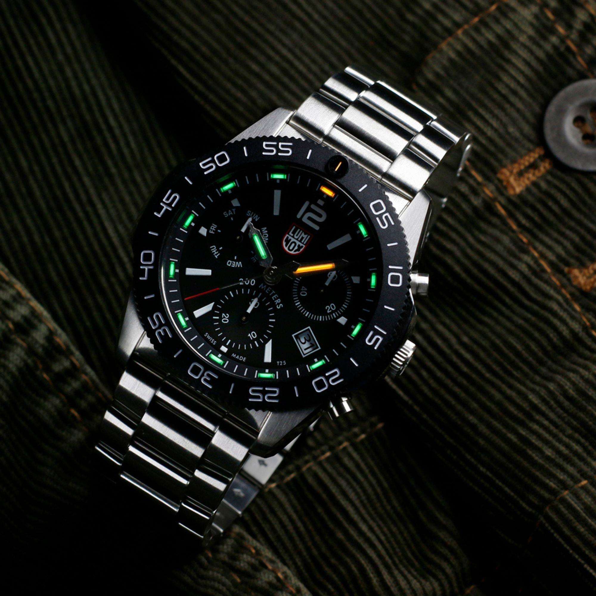 Luminox Pacific Diver Chronograph Stainless Steel Bracelet Mens Watch XS.3142
