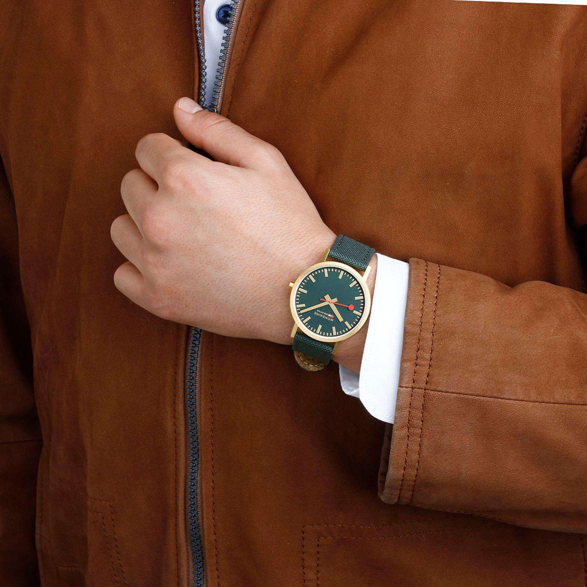 Mondaine Classic Green Dial Unisex Watch A660.30360.60SBS