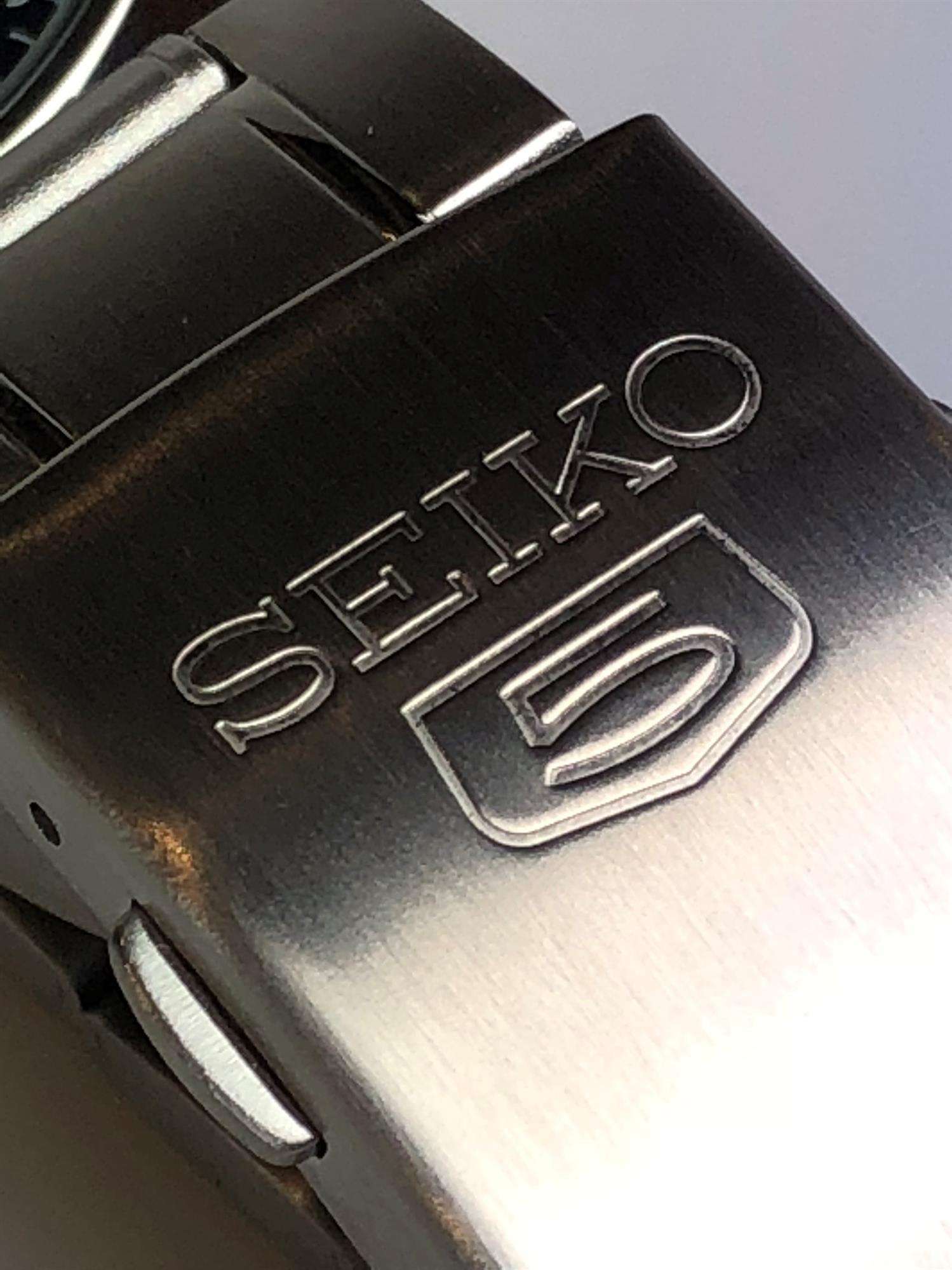 Seiko 5 Classic Automatic Blue Dial Steel Bracelet Men's Watch SNK793K1