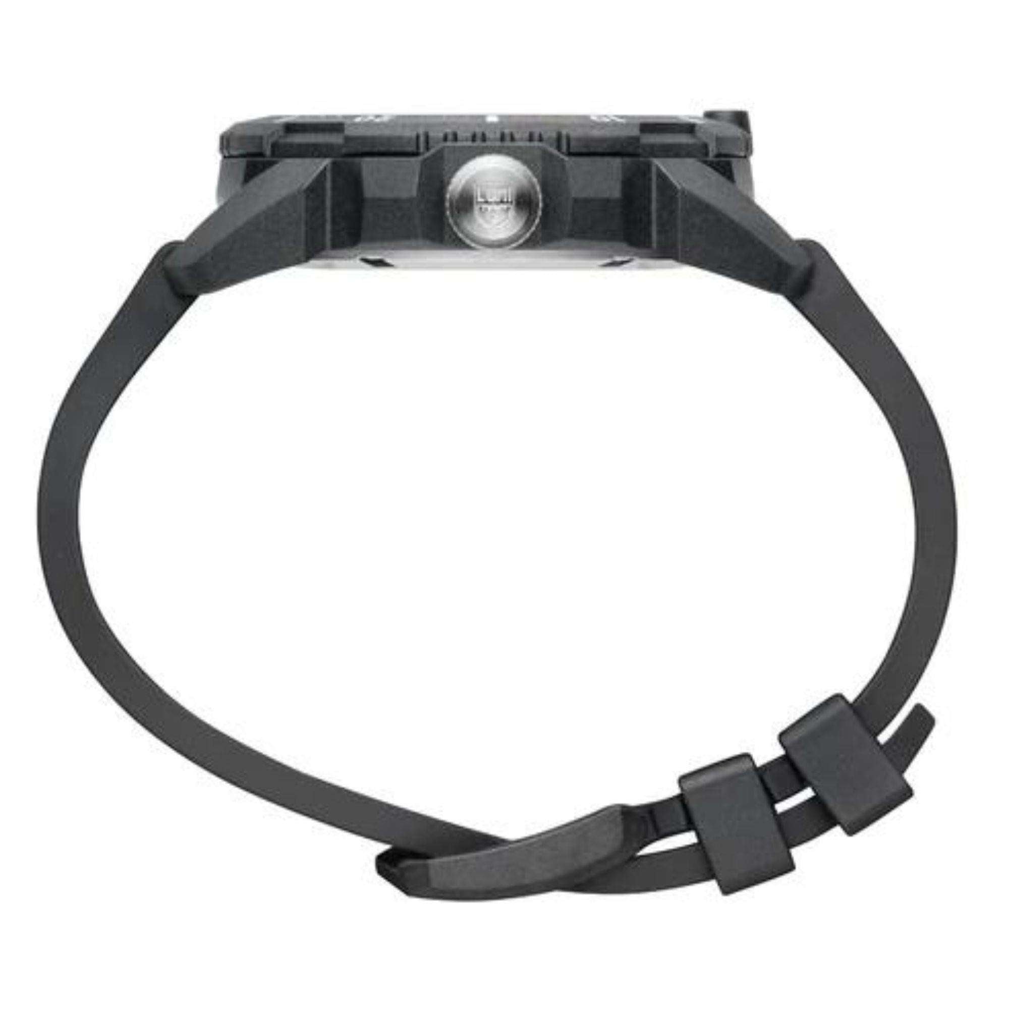 Luminox ICE SAR Arctic 1050 SERIES Black Dial with Black Rubber Strap
