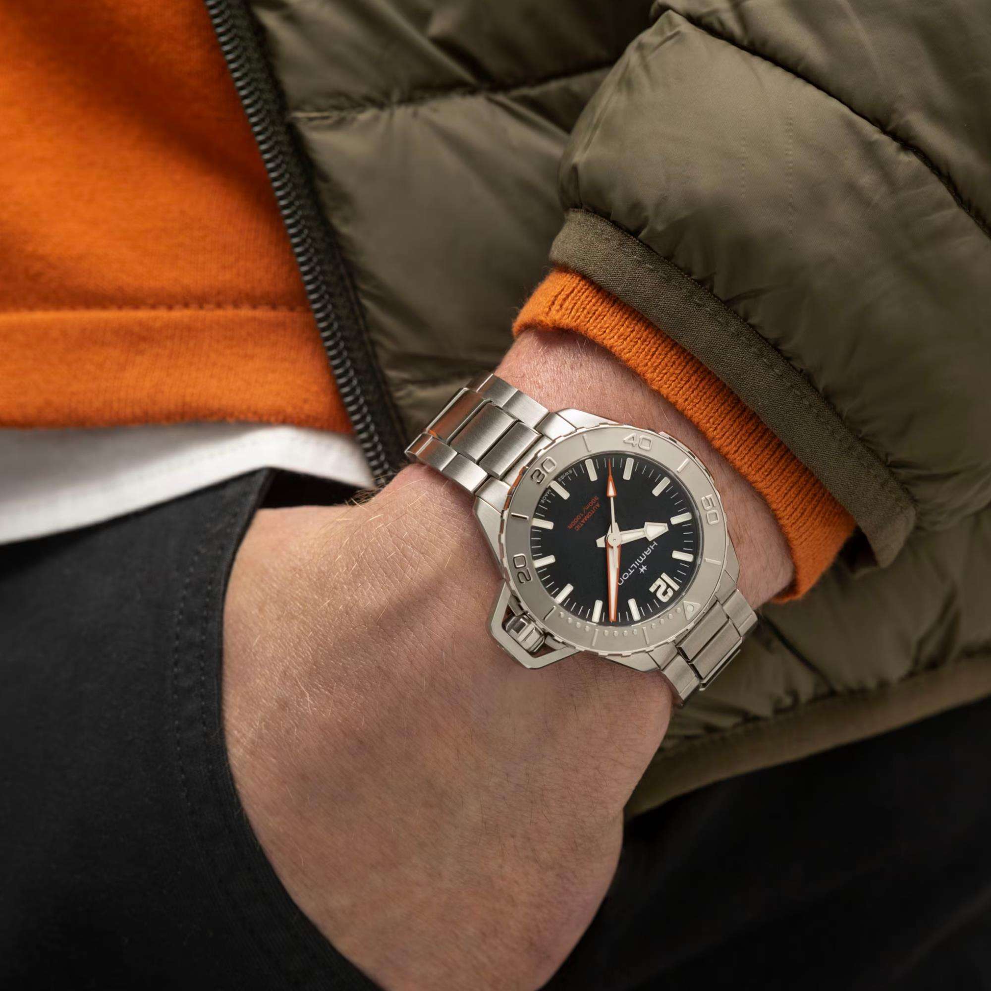 Hamilton Khaki Navy Frogman Automatic Black Dial Steel Strap Men's Watch H77485130