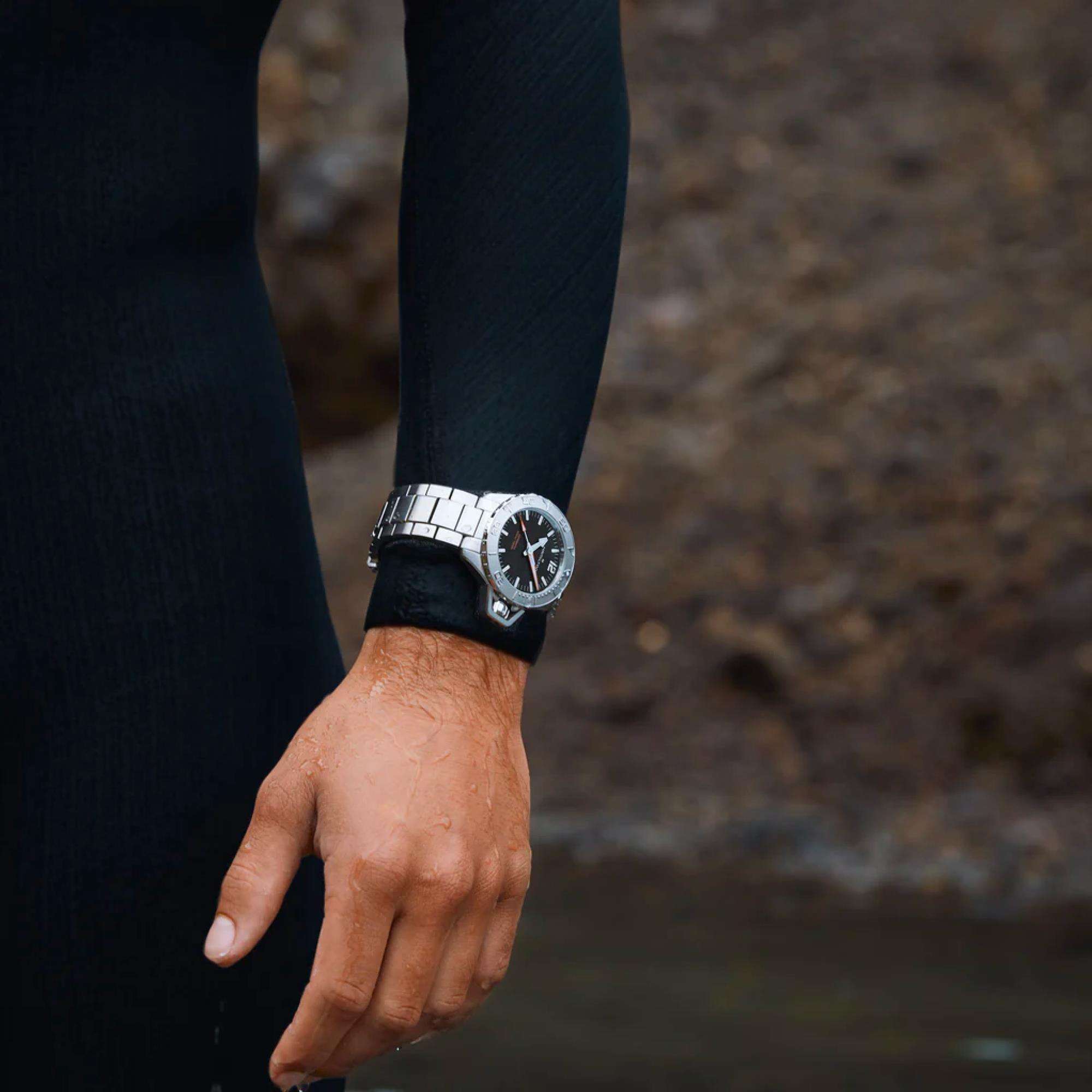 Hamilton Khaki Navy Frogman Automatic Black Dial Steel Strap Men's Watch H77485130