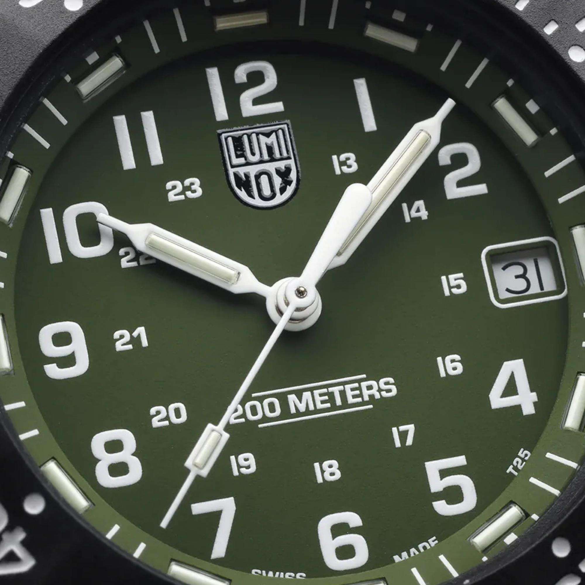 Luminox Sea Original Navy Seals 3000 Evo Series Mens Watch Green Dial XS.3013.EVO.S