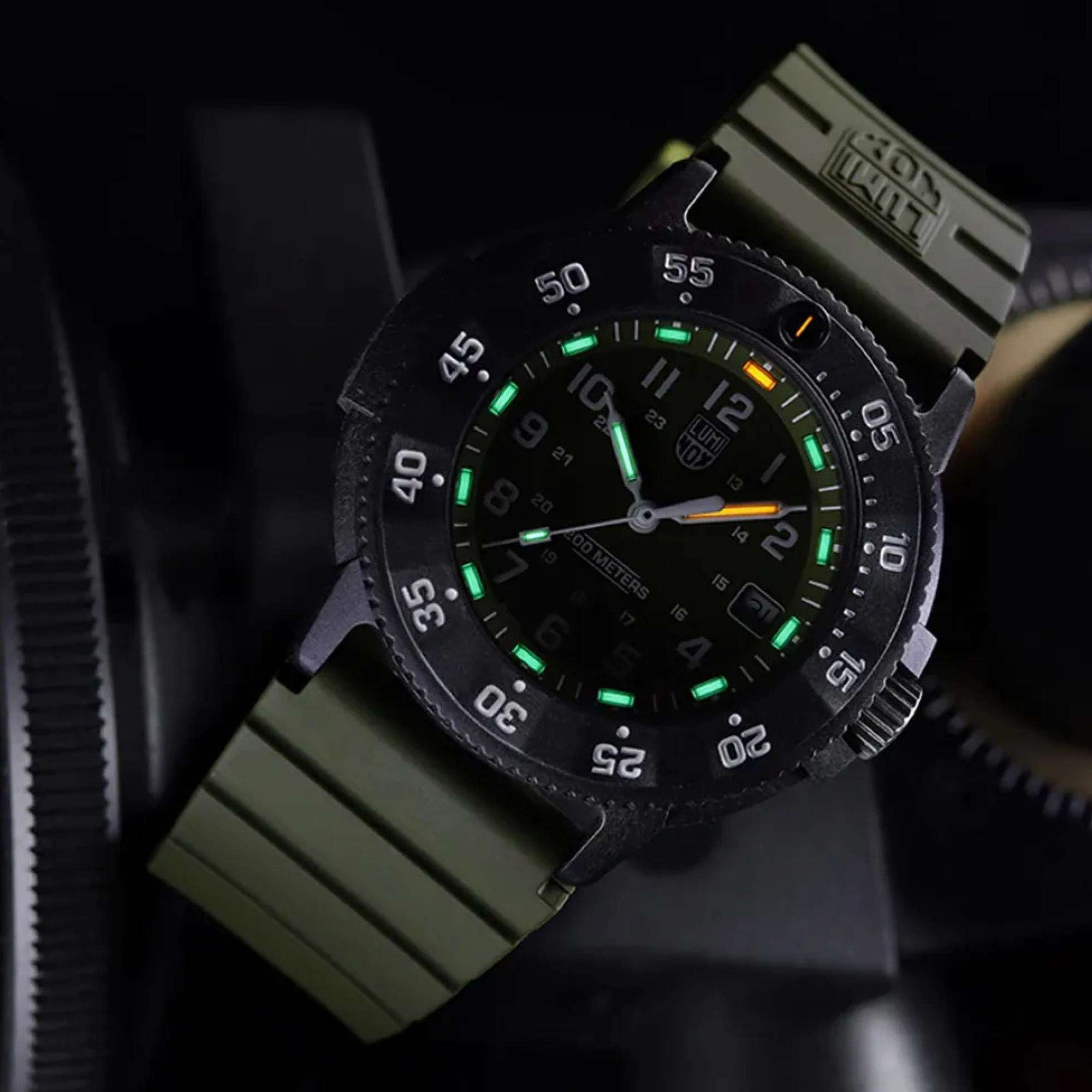 Luminox Sea Original Navy Seals 3000 Evo Series Mens Watch Green Dial XS.3013.EVO.S