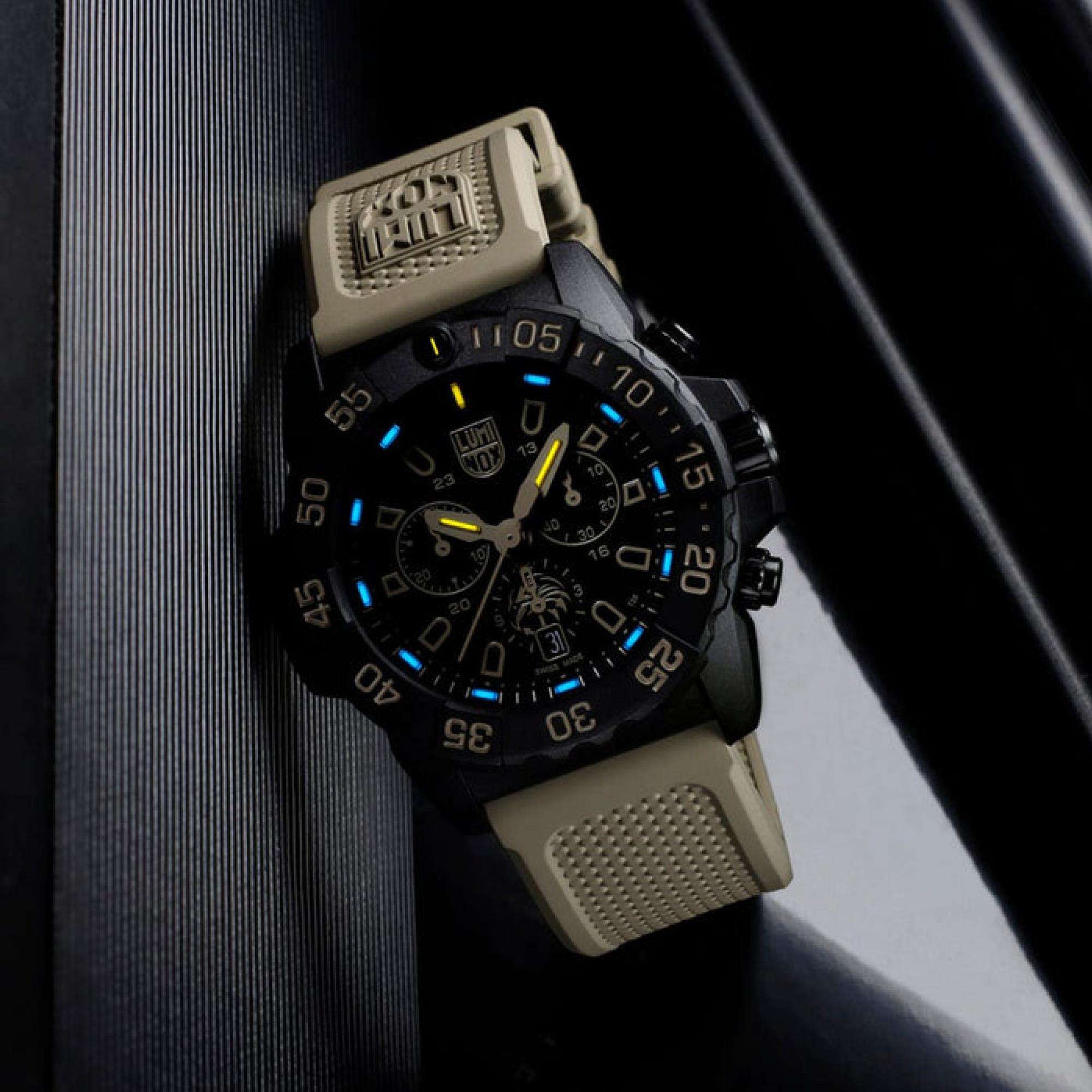 LUMINOX NAVY SEAL CHRONOGRAPH 3580 SERIES BLACK DIAL MENS WATCH XS.3590.NSF.SET