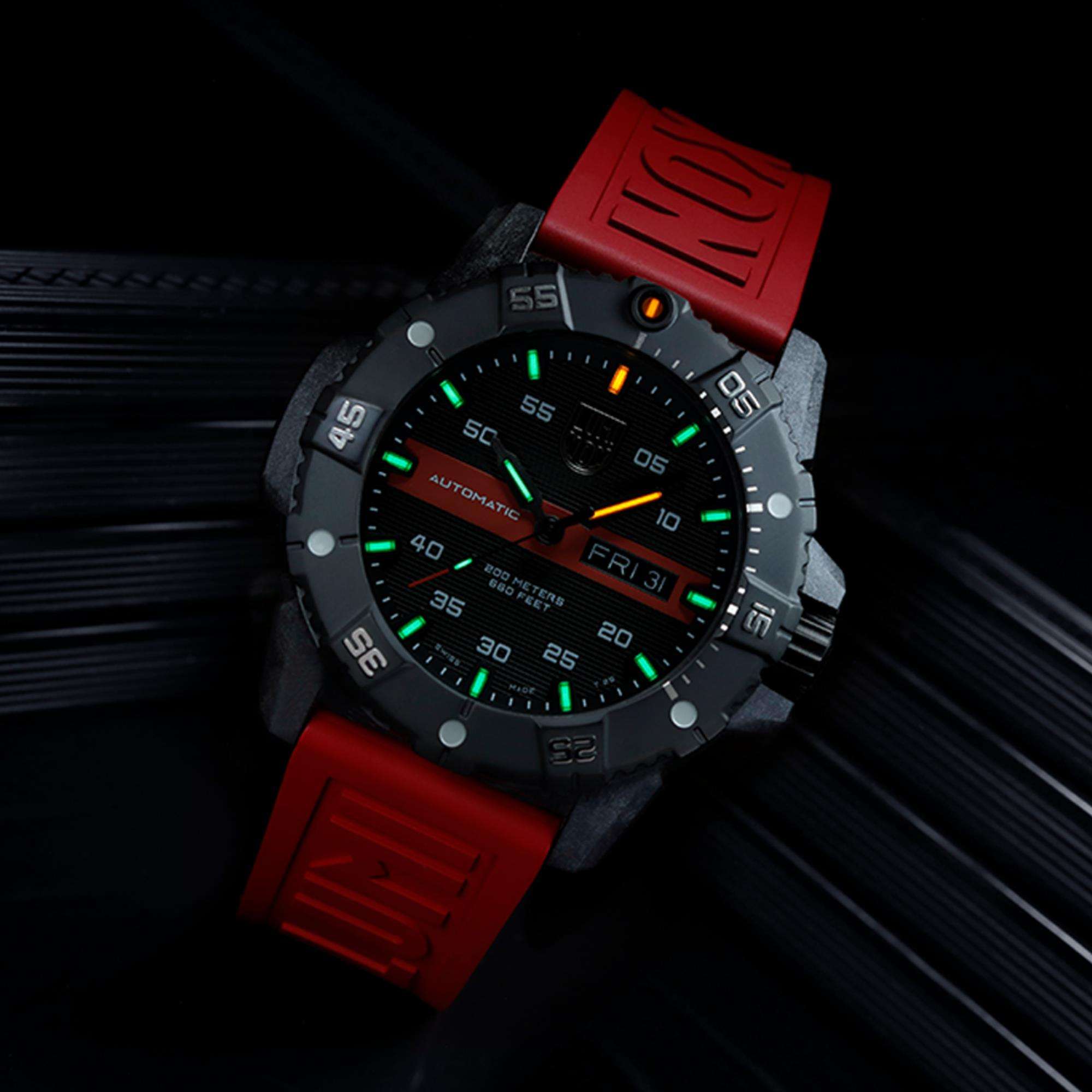 LUMINOX MASTER CARBON SEAL Black Dial AUTOMATIC 3860 SERIES XS.3876.RB