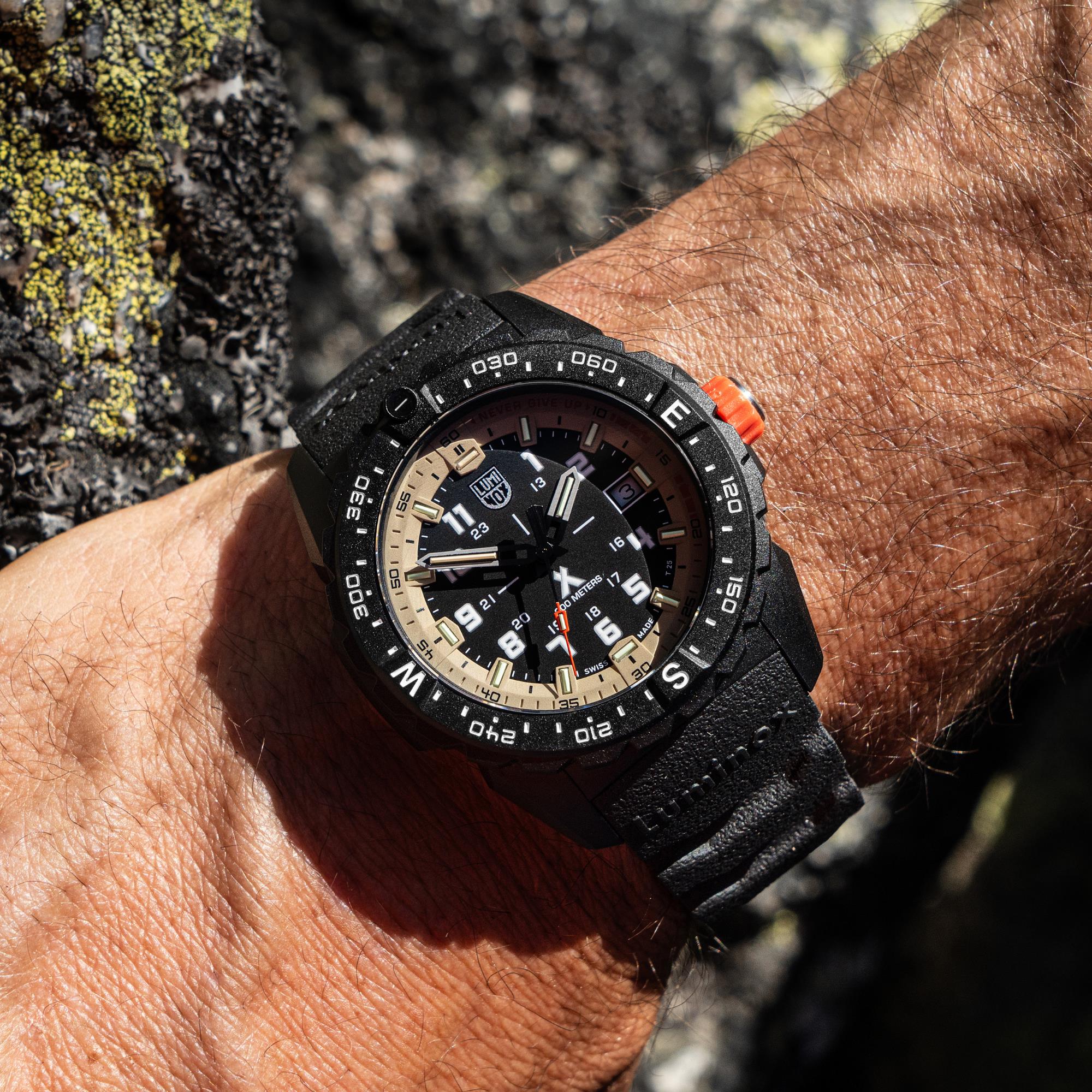Luminox Bear Grylls Survival Quartz Black Dial Black Silicone Strap Men's Watch XB.3731