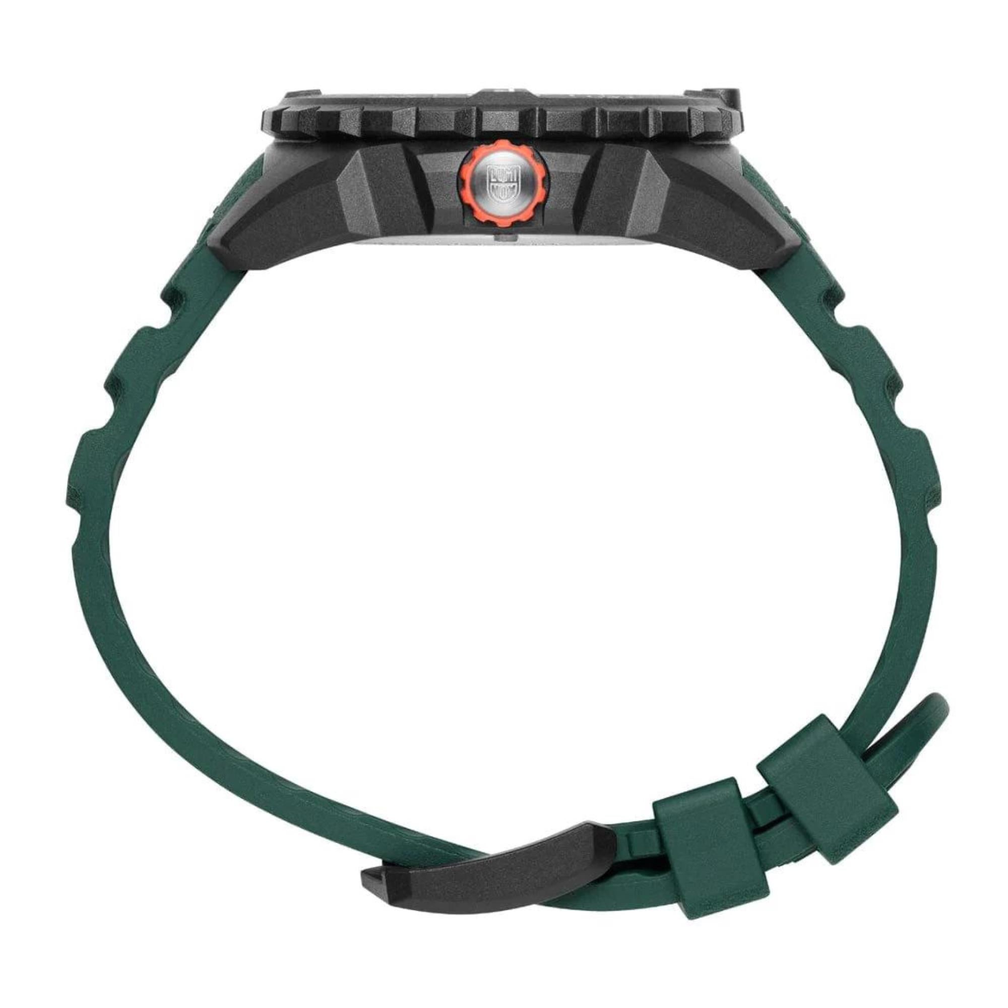 Luminox Bear Grylls Survival Quartz Black Dial Green Silicone Strap Men's Watch XB.3735