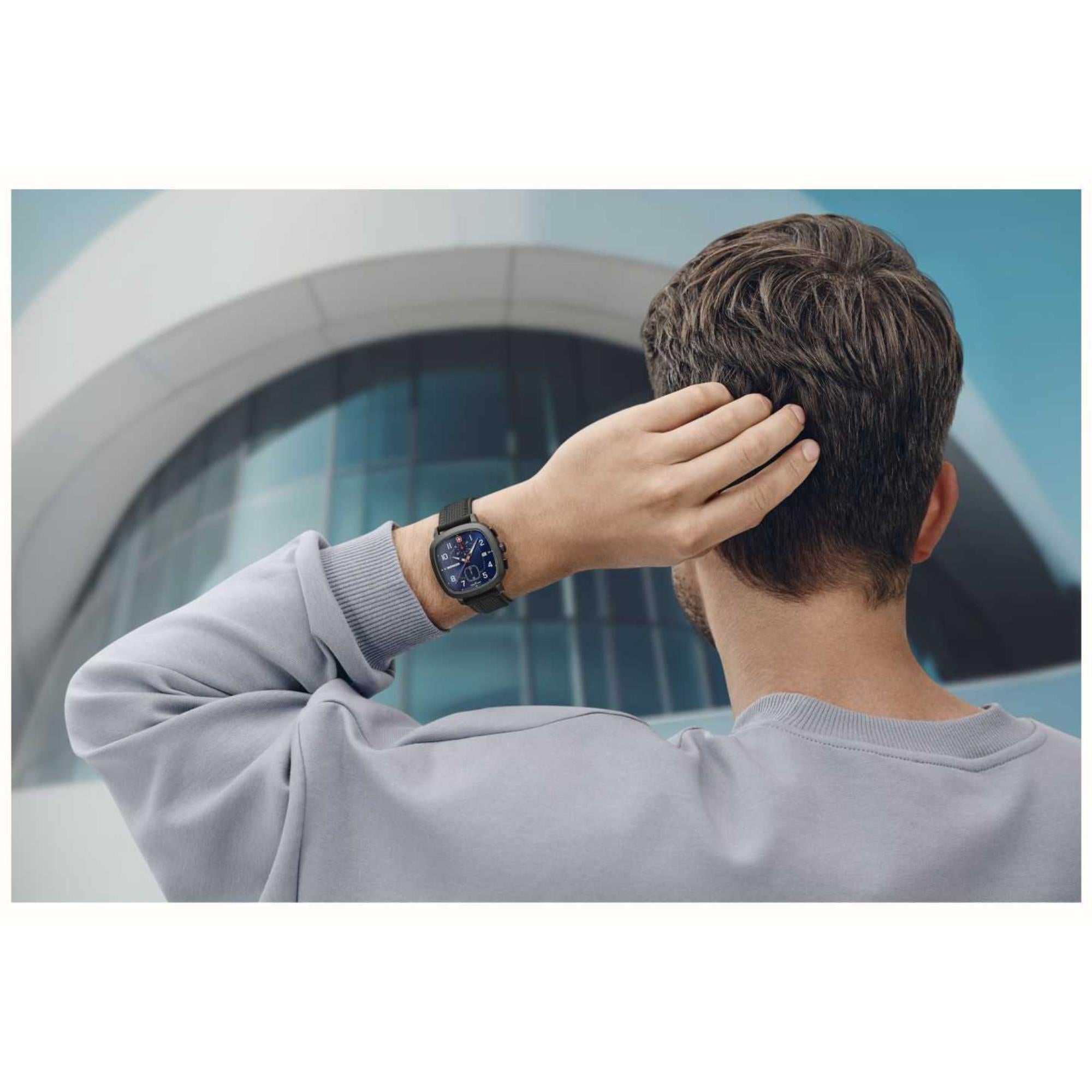 Wenger Vintage Sport Chrono Blue Dial Black Silicone Strap Men?s Watch 01.1933.113