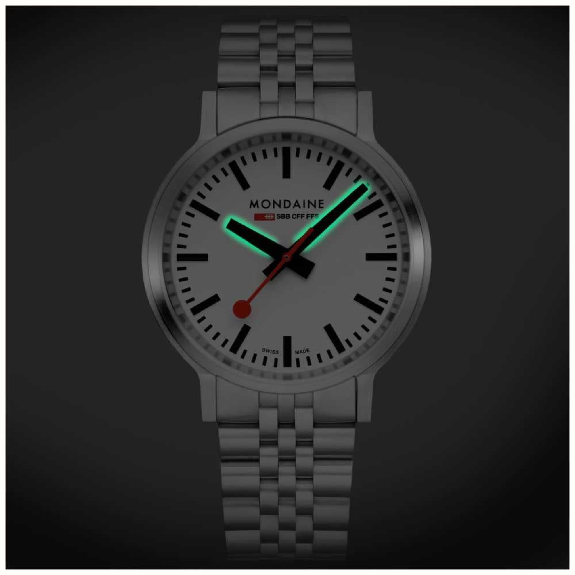 Mondaine stop2go Quartz White Dial Stainless Steel Bracelet Men's Watch MST.4101B.SJ.2SE