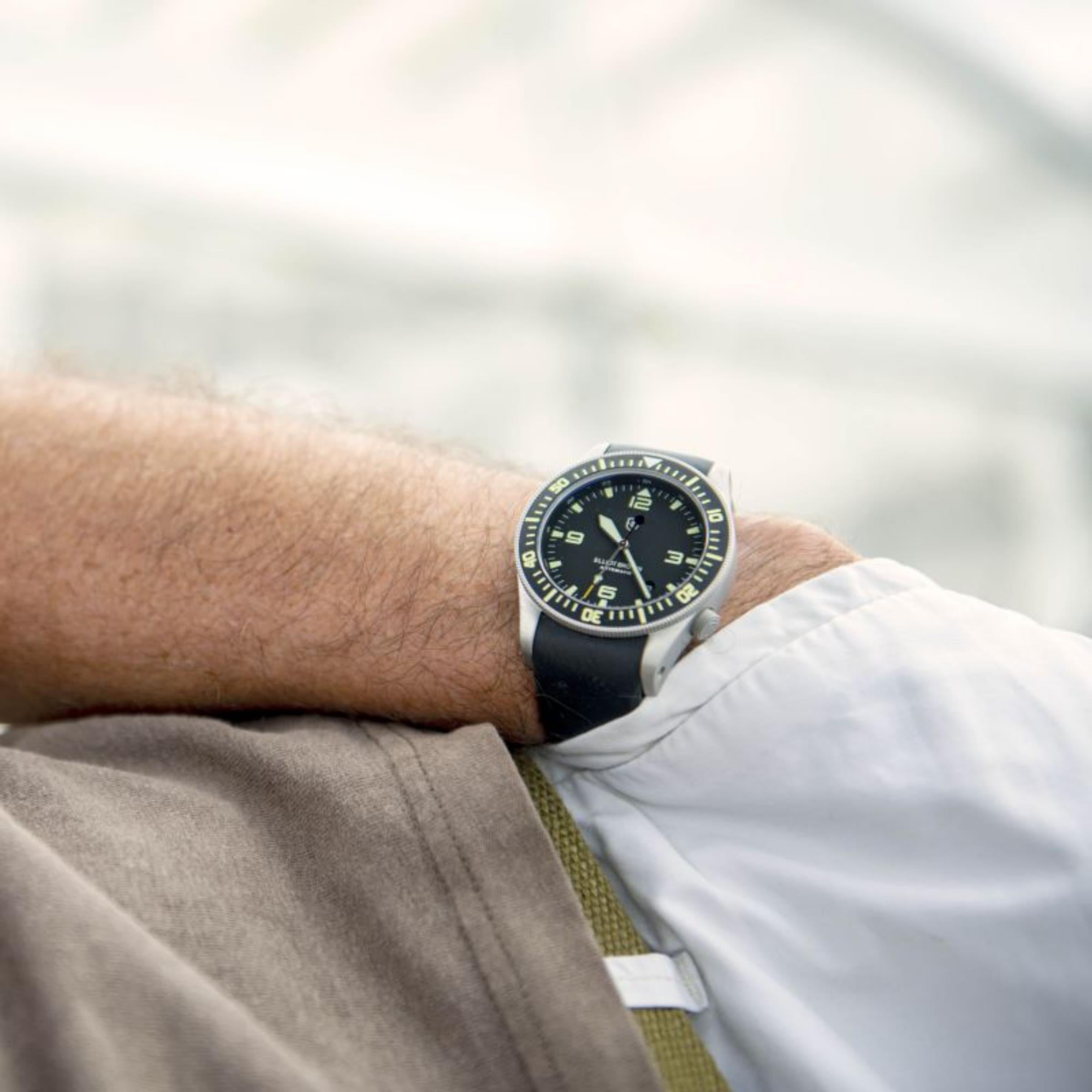 Elliot Brown Holton Automatic Black Dial Rubber Strap Men’s Watch 101-A11-R01