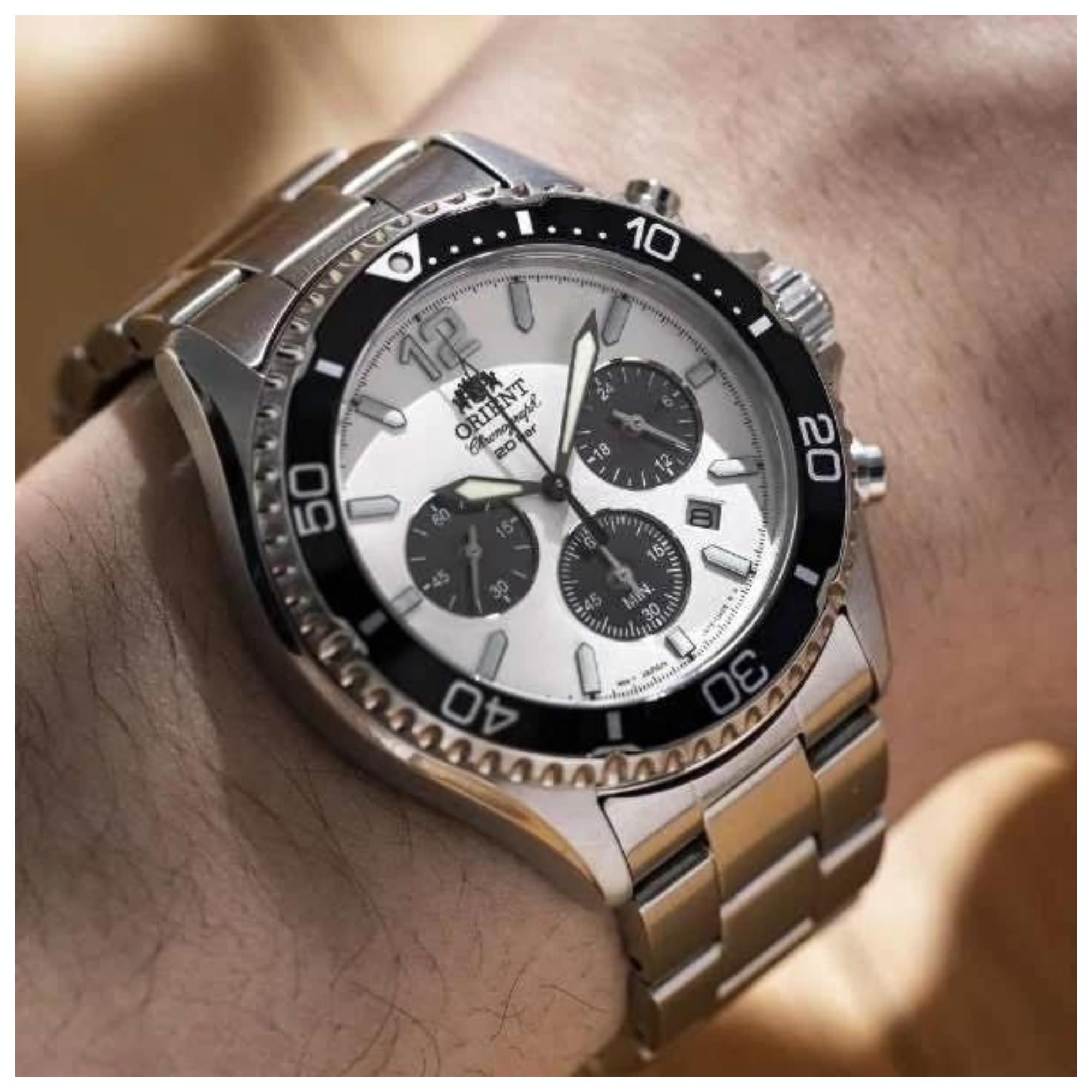 Orient Mako Solar Ex-Display Chronograph White Dial Stainless Steel Bracelet Men's Watch RA-TX0203S10B