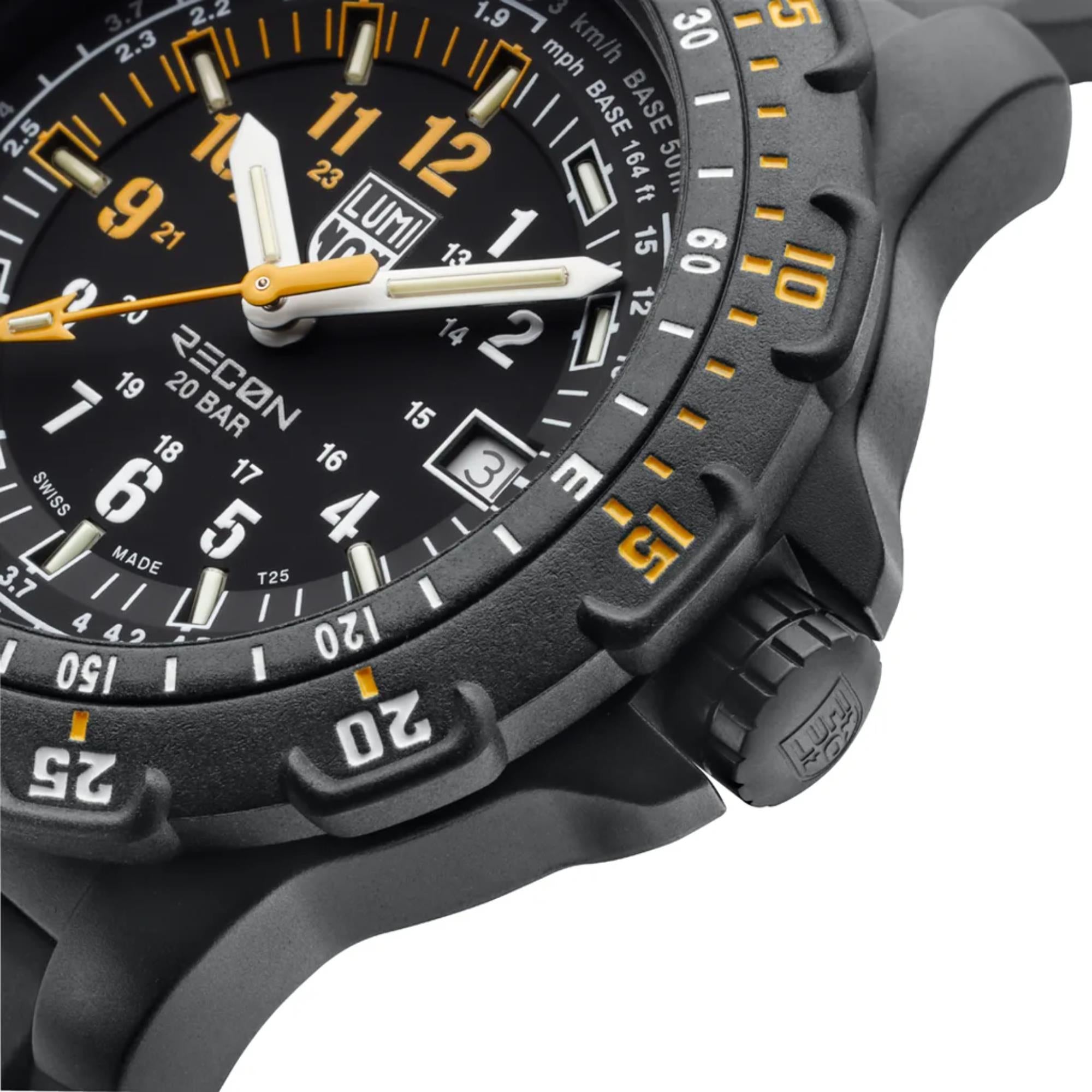 Luminox Recon Pointman Quartz Black Dial Nitrile Rubber Strap Men's Watch XL.8825.H.SET