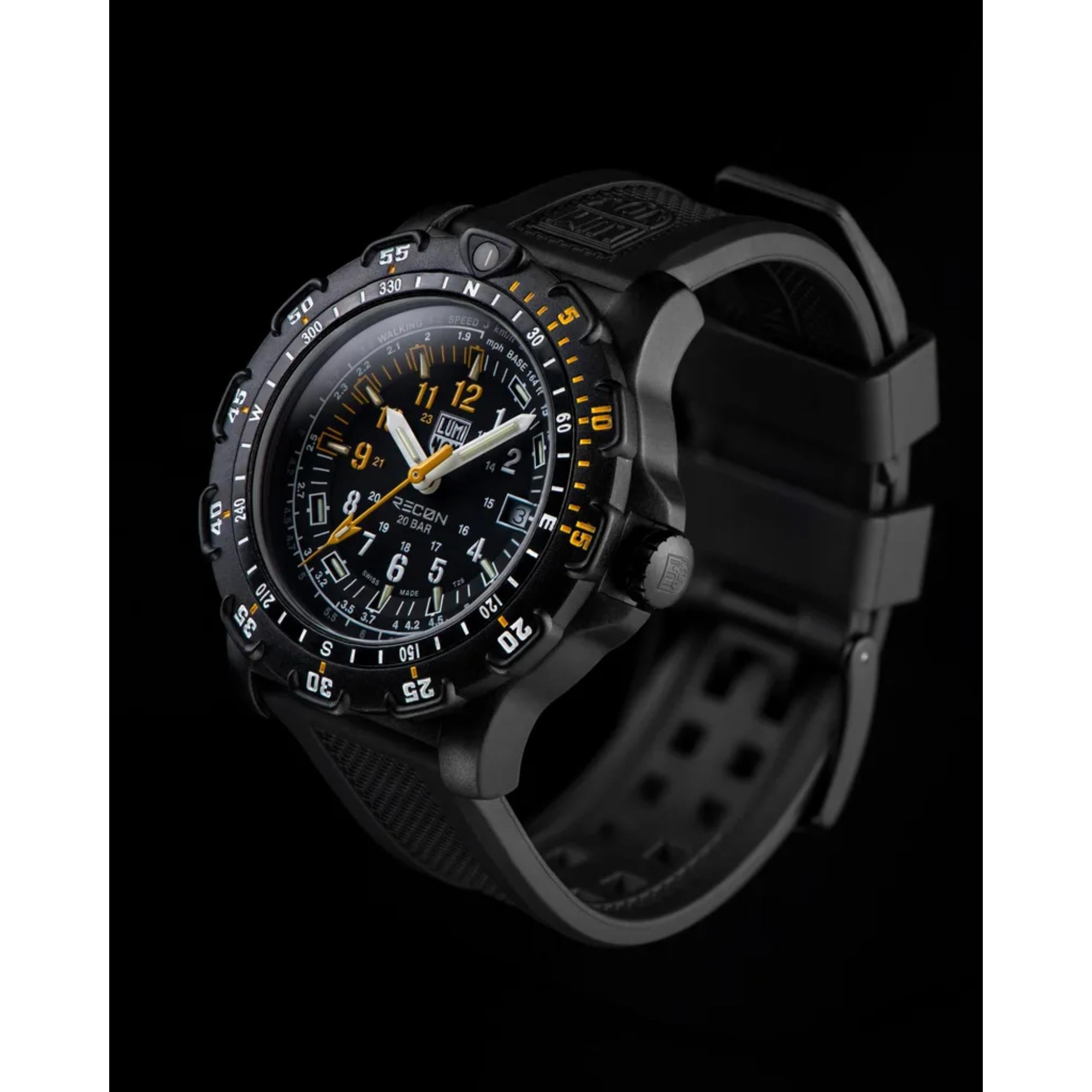 Luminox Recon Pointman Quartz Black Dial Nitrile Rubber Strap Men's Watch XL.8825.H.SET