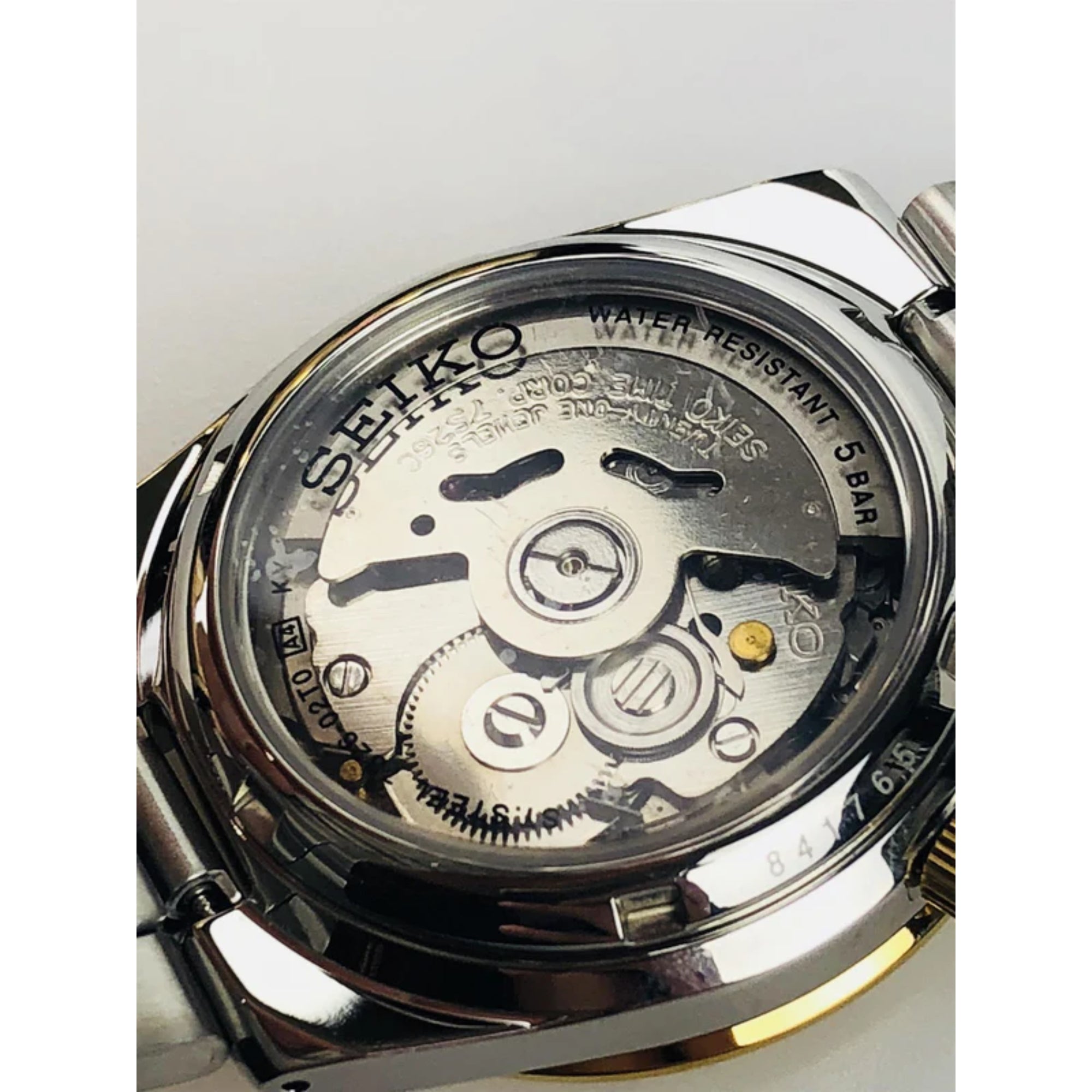 Seiko 5 Automatic White Dial Two Tone Gold/Silver Stainless Steel Men's Watch SNKE04K1