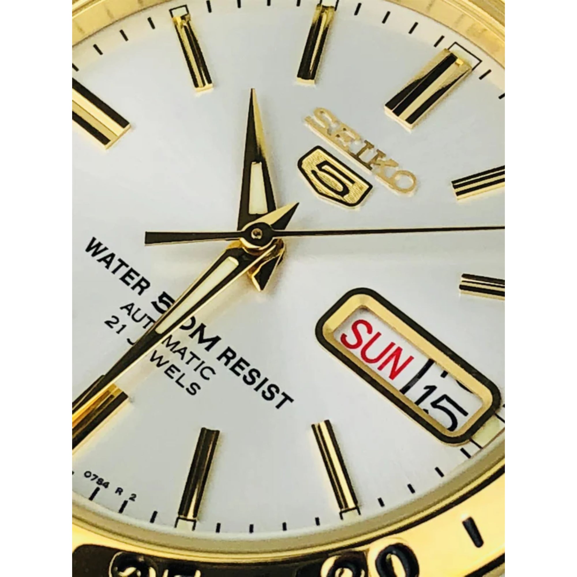 Seiko 5 Automatic White Dial Two Tone Gold/Silver Stainless Steel Men's Watch SNKE04K1