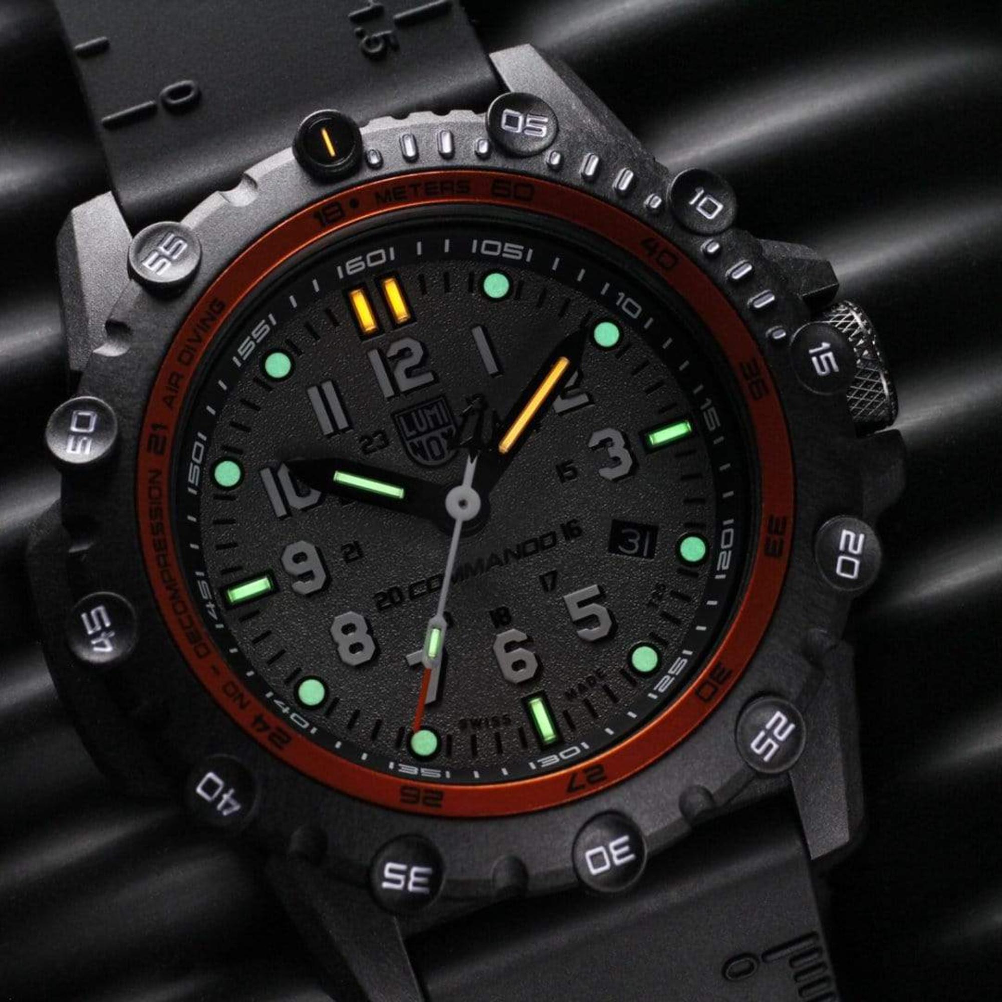 Luminox Commando Frogman Quartz Silver Dial Black Rubber Strap Men's Watch XS.3301