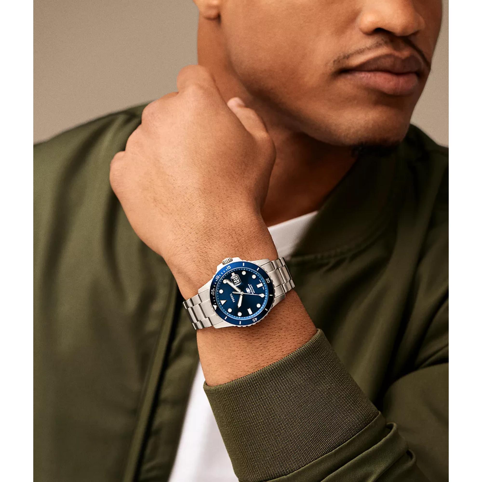 Fossil Blue Dive Three-Hand Date Stainless Steel Blue Dial Men’s Watch FS6029