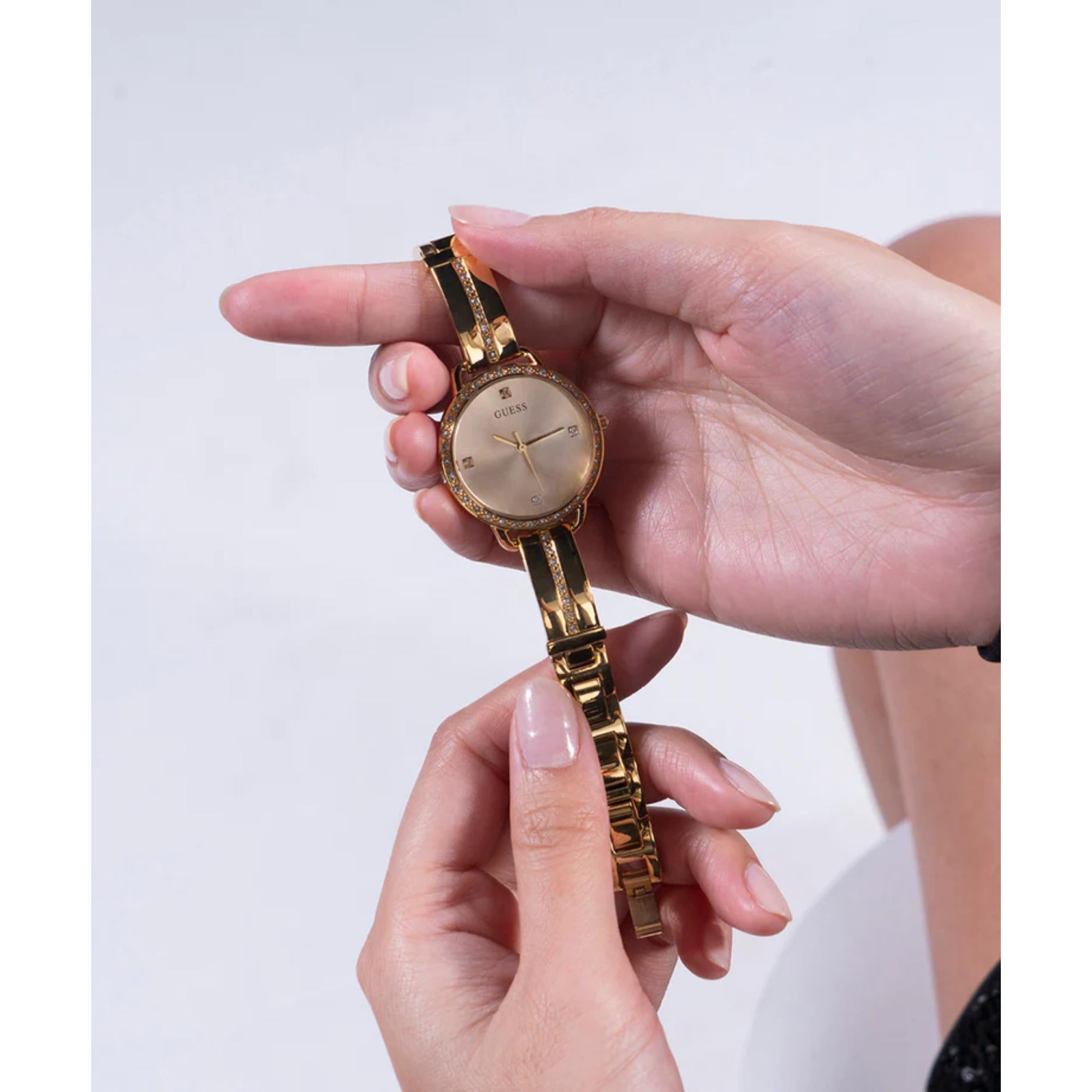GUESS Ladies Gold Tone Stainless Steel Strap Analog Champagne Dial Watch GW0022L2