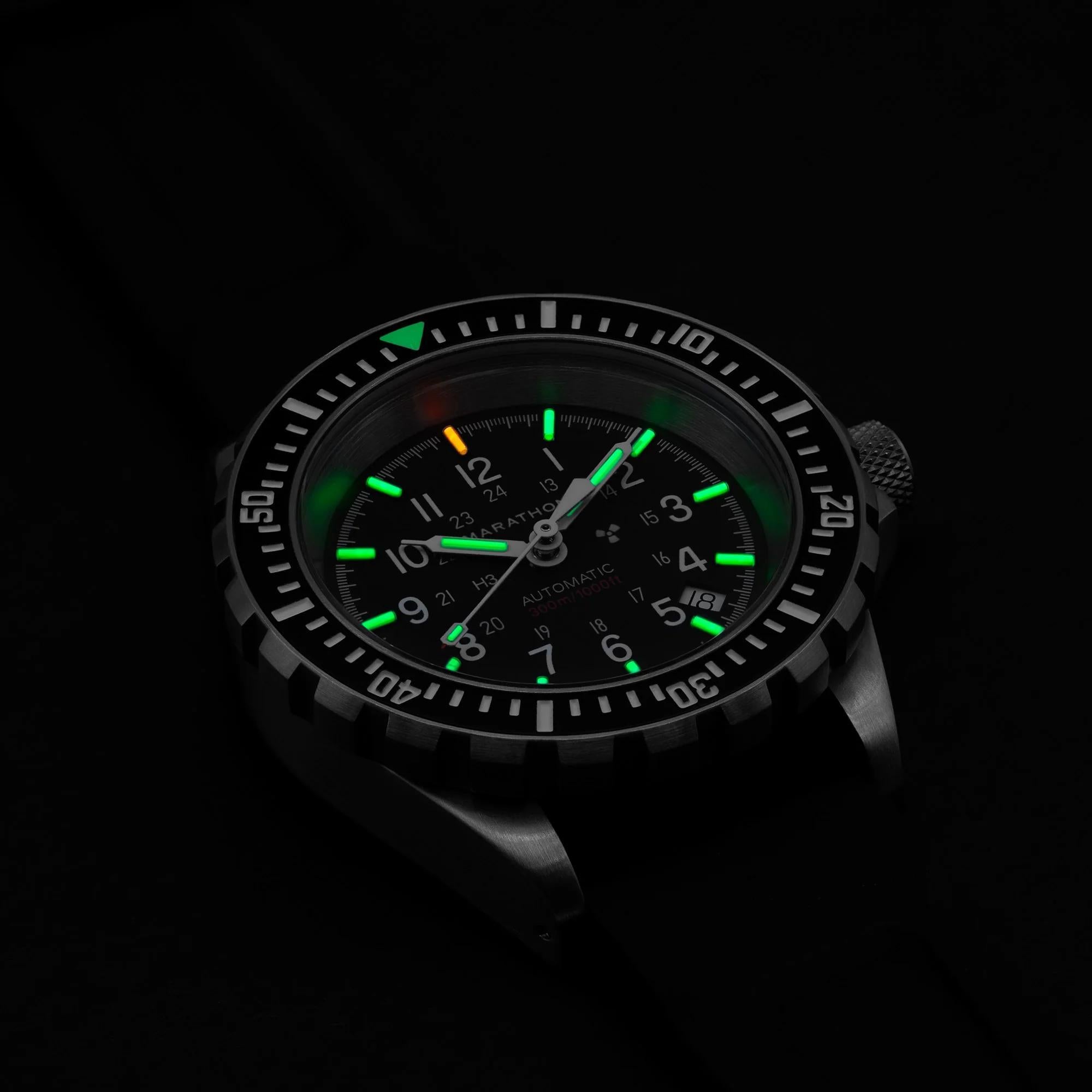 Marathon Large Diver's Automatic Stainless Steel Black Dial Men’s Watch (GSAR) WW194006SS-0130
