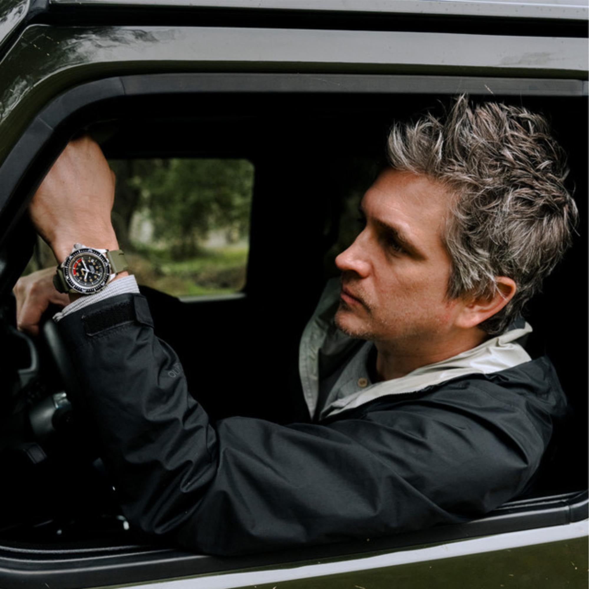Marathon Jeep® Rubicon Diver's Automatic Stainless Steel Black Dial Men's Watch (GSAR) WW194006SS-4101