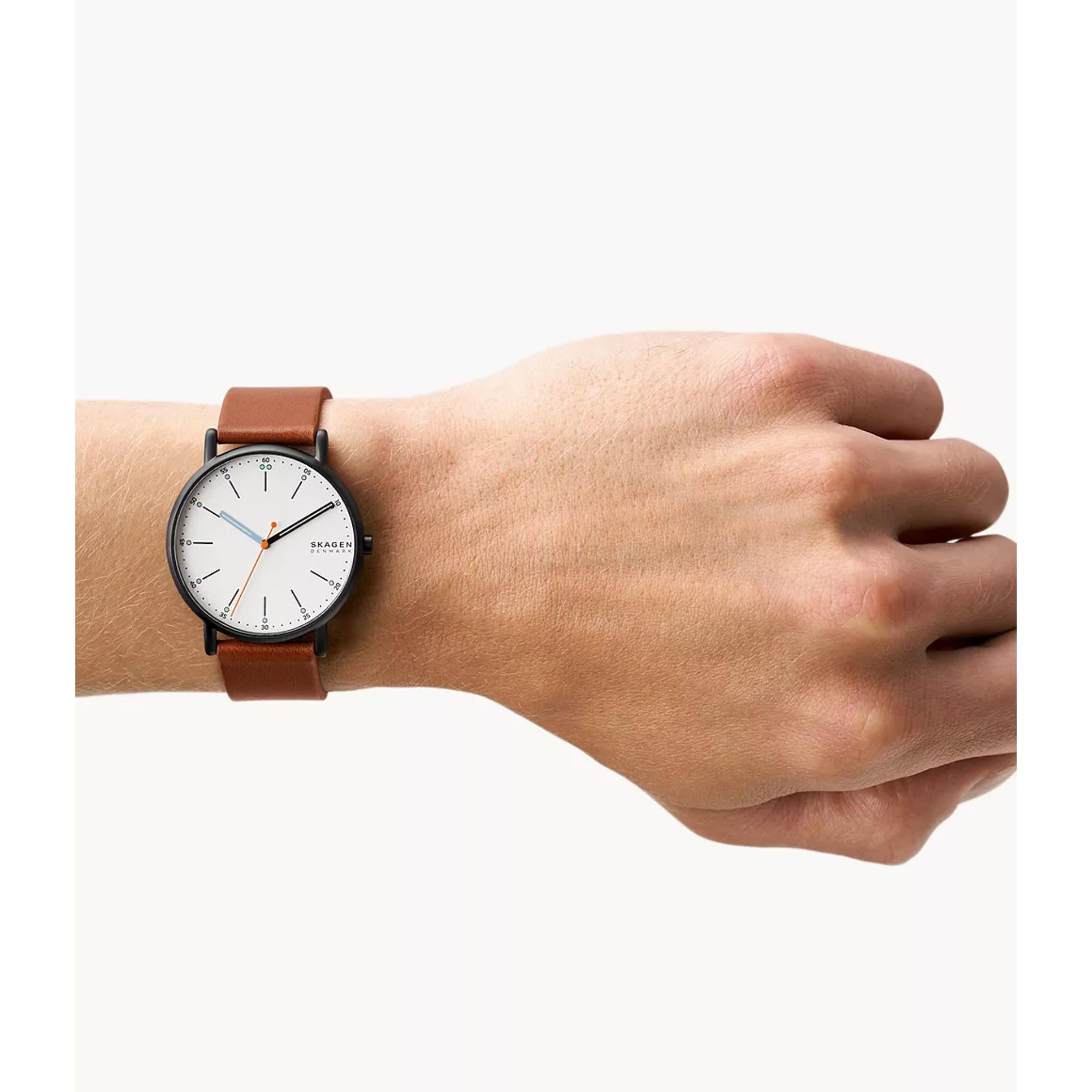 Skagen Signatur Brown Leather Strap White Dial Men’s Watch SKW6374