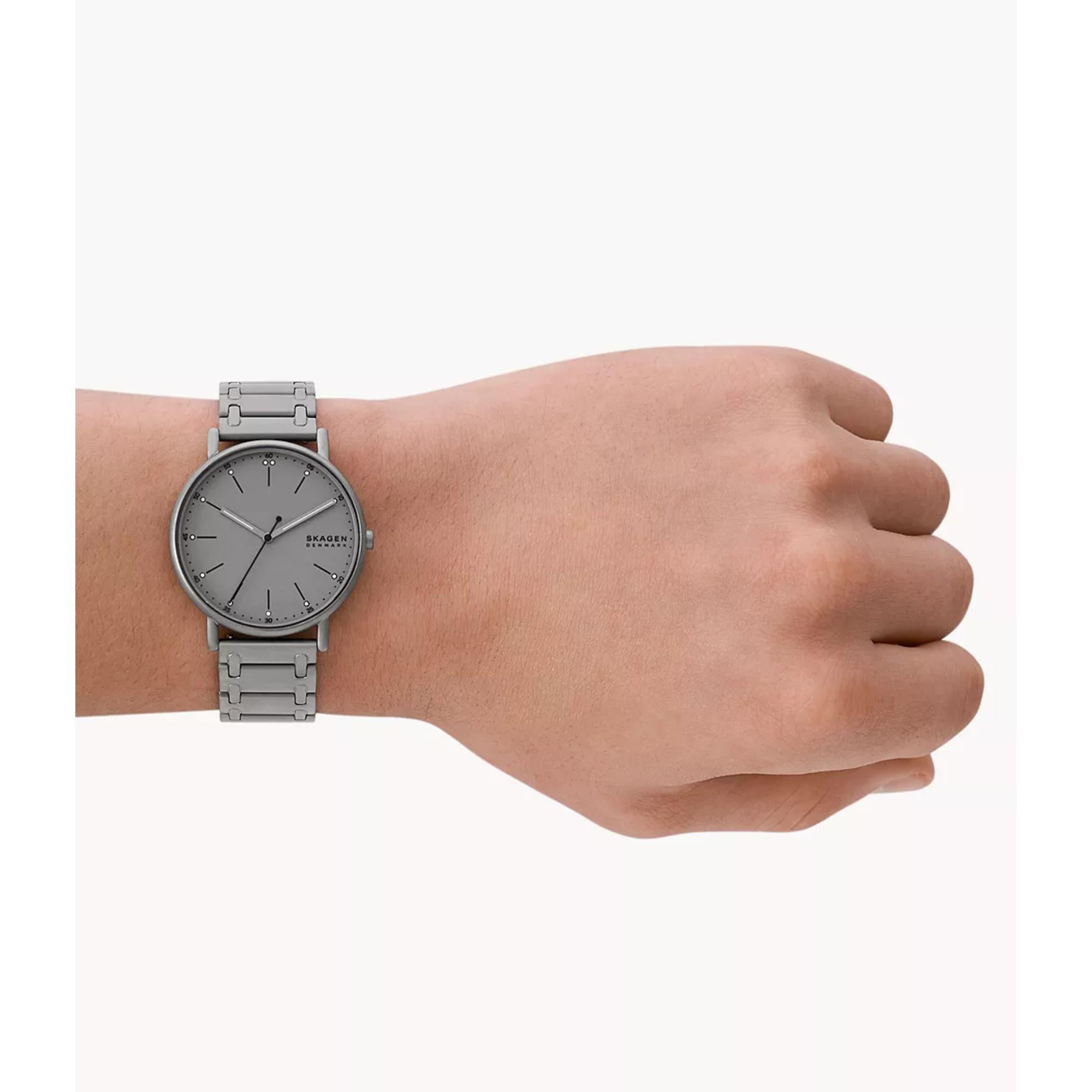 Skagen Signatur Charcoal Grey Dial Men’s Watch SKW6913