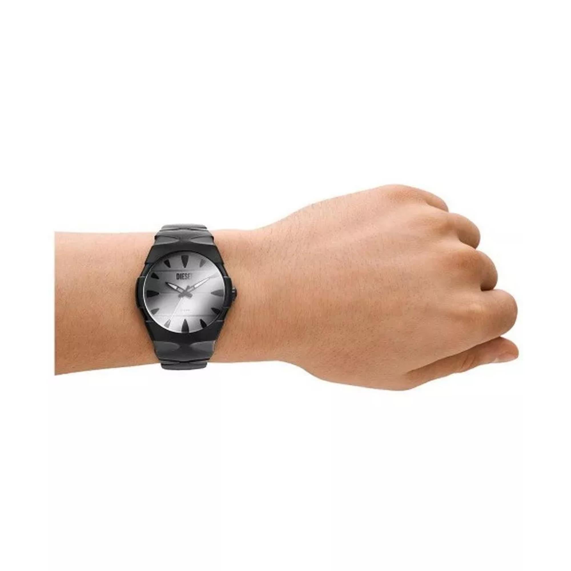 Diesel D-Sruptor Three-Hand Silver Dial Stainless Steel Men’s Watch DZ2213