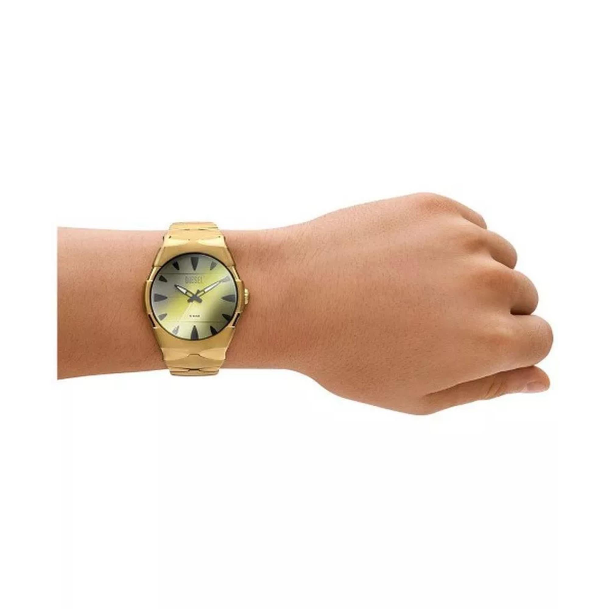Diesel D-Sruptor Three-Hand Gold-Tone Stainless Steel Silver Dial Men’s Watch DZ2214