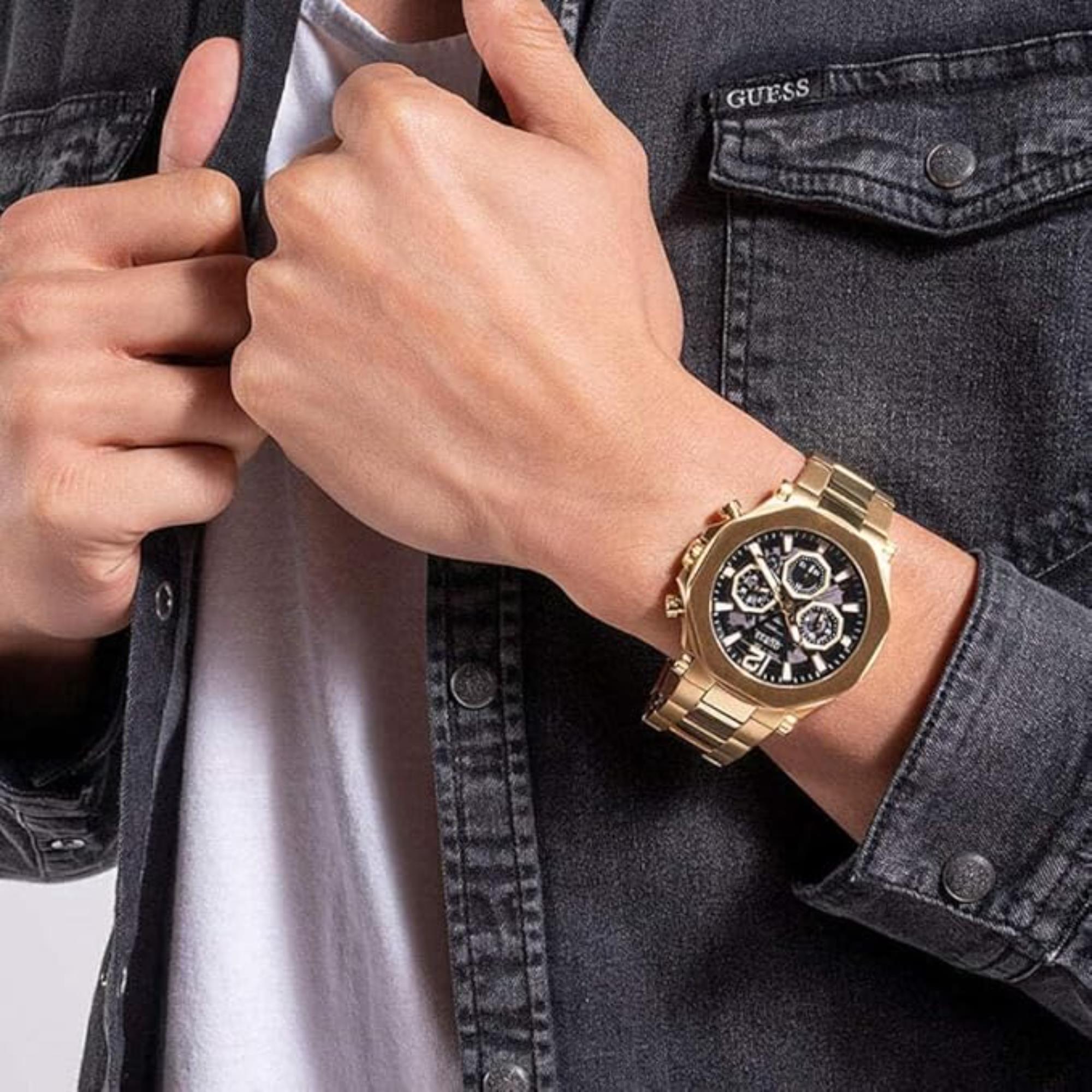 Guess Men's Black Dial Gold Tone Stainless Steel Bracelet Watch GW0539G2