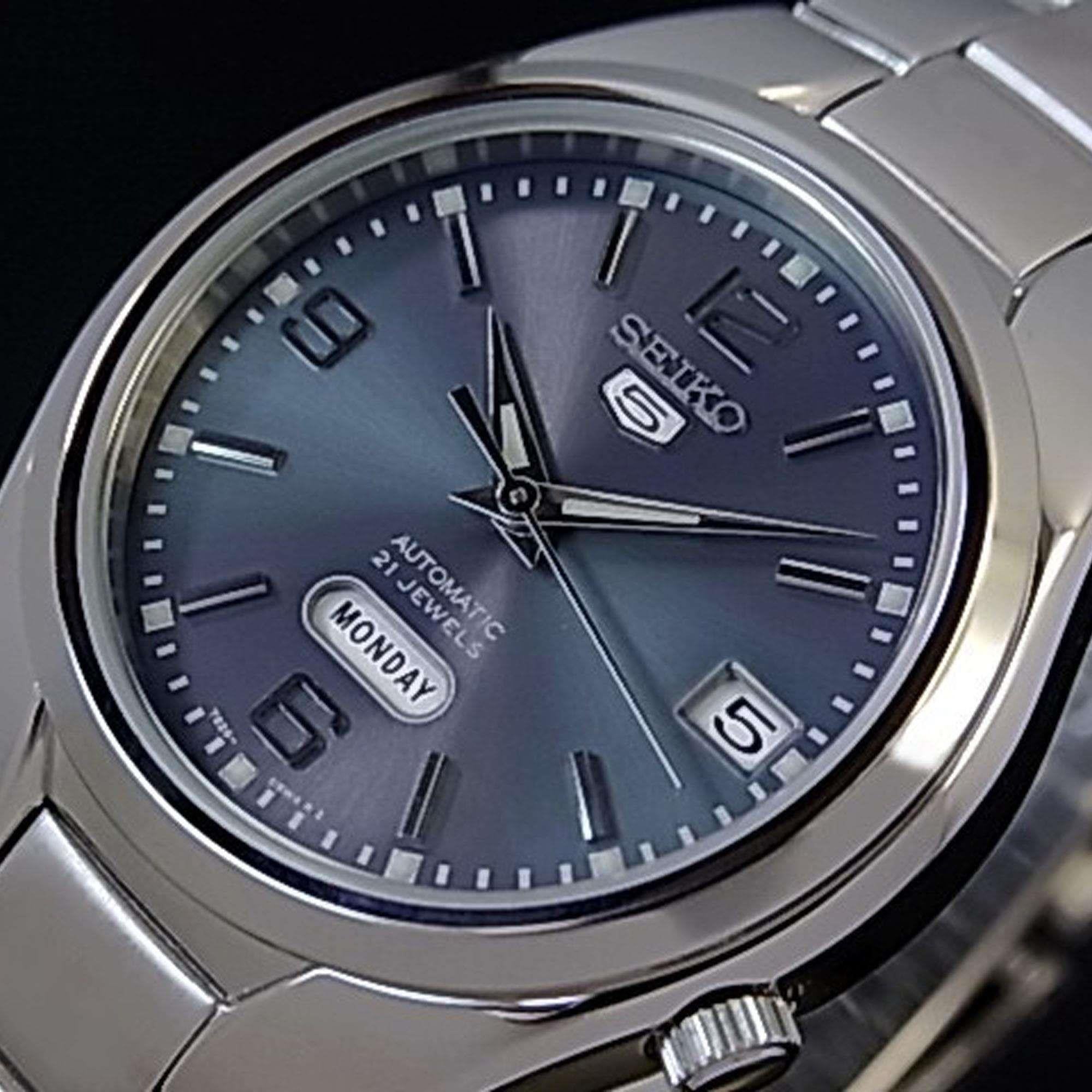 Seiko 5 Automatic Grey Dial Silver Stainless Steel Men's Watch SNK621K1