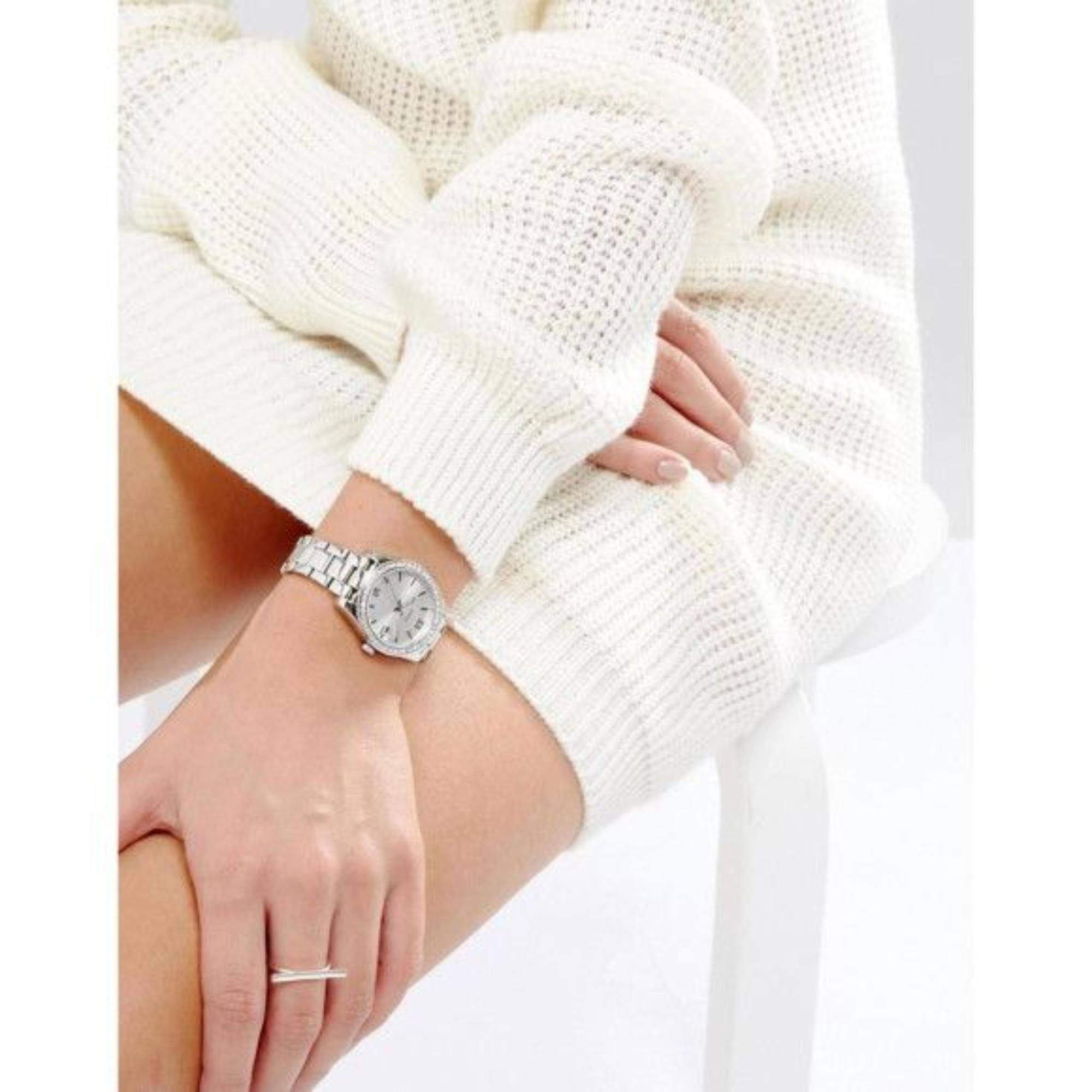 Fossil Scarlette Three-Hand Date Silver Dial Steel Strap Ladies Watch ES4317