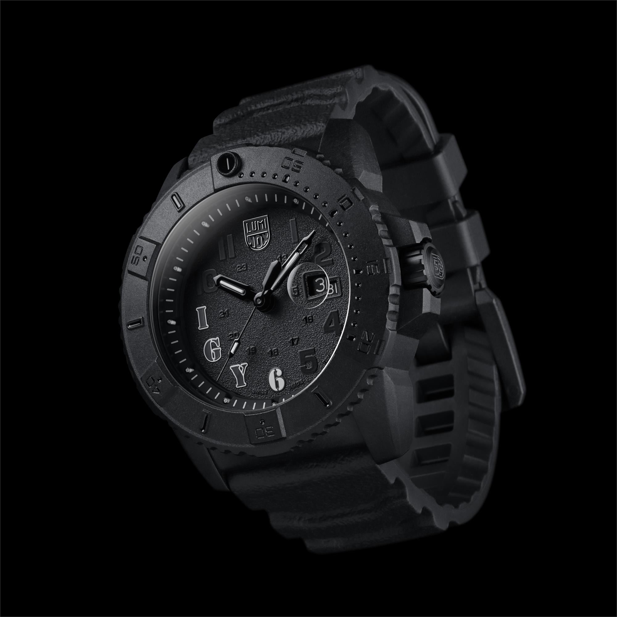 Luminox I GOT YOUR 6' Navy Seal Foundation 3600 Black Dial Rubber Strap Men's Watch XS.3611.IGY6.NSF