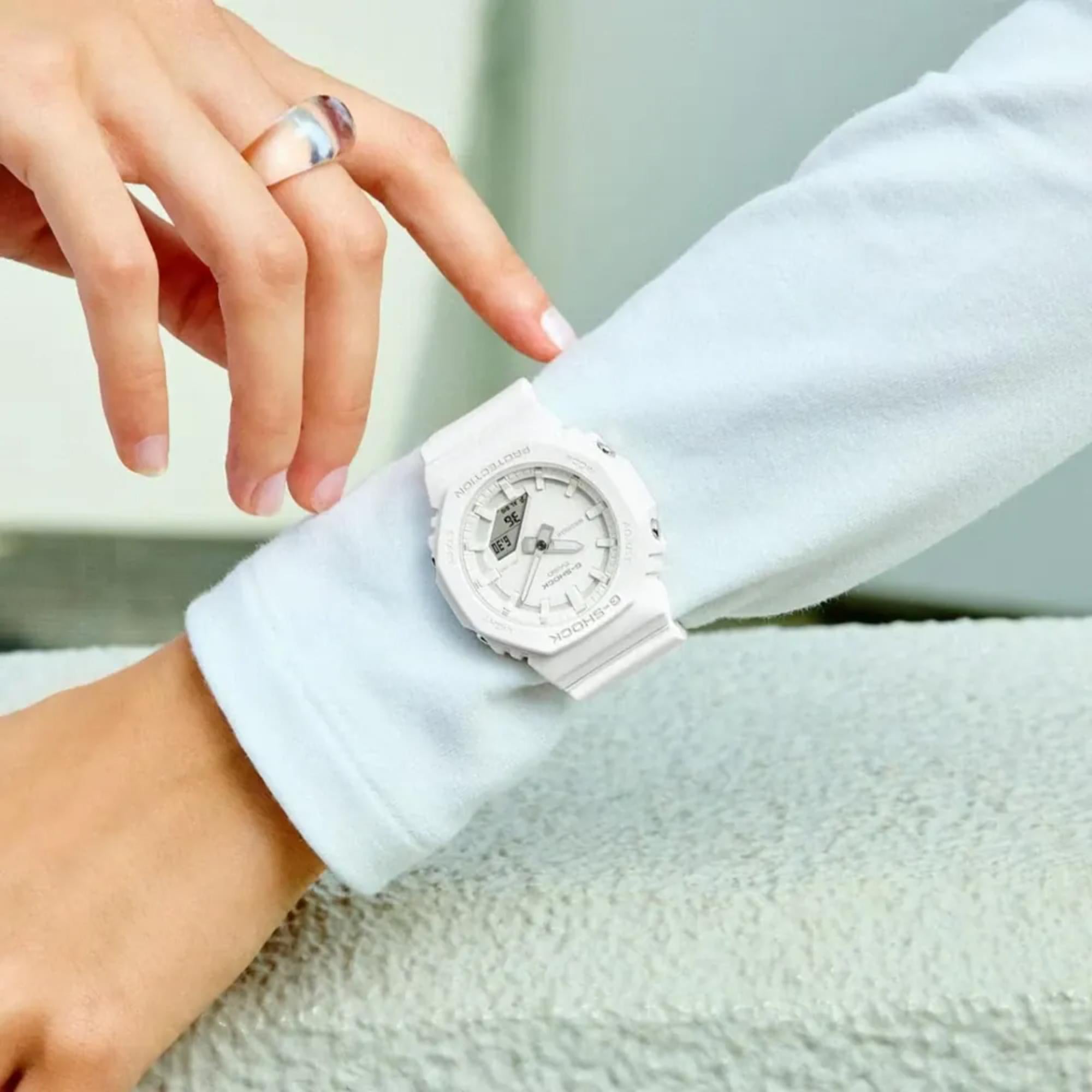 Casio G-Shock 2100 Series Analog-Digital White Dial Resin Strap Women's Watch GMA-P2100-7AER
