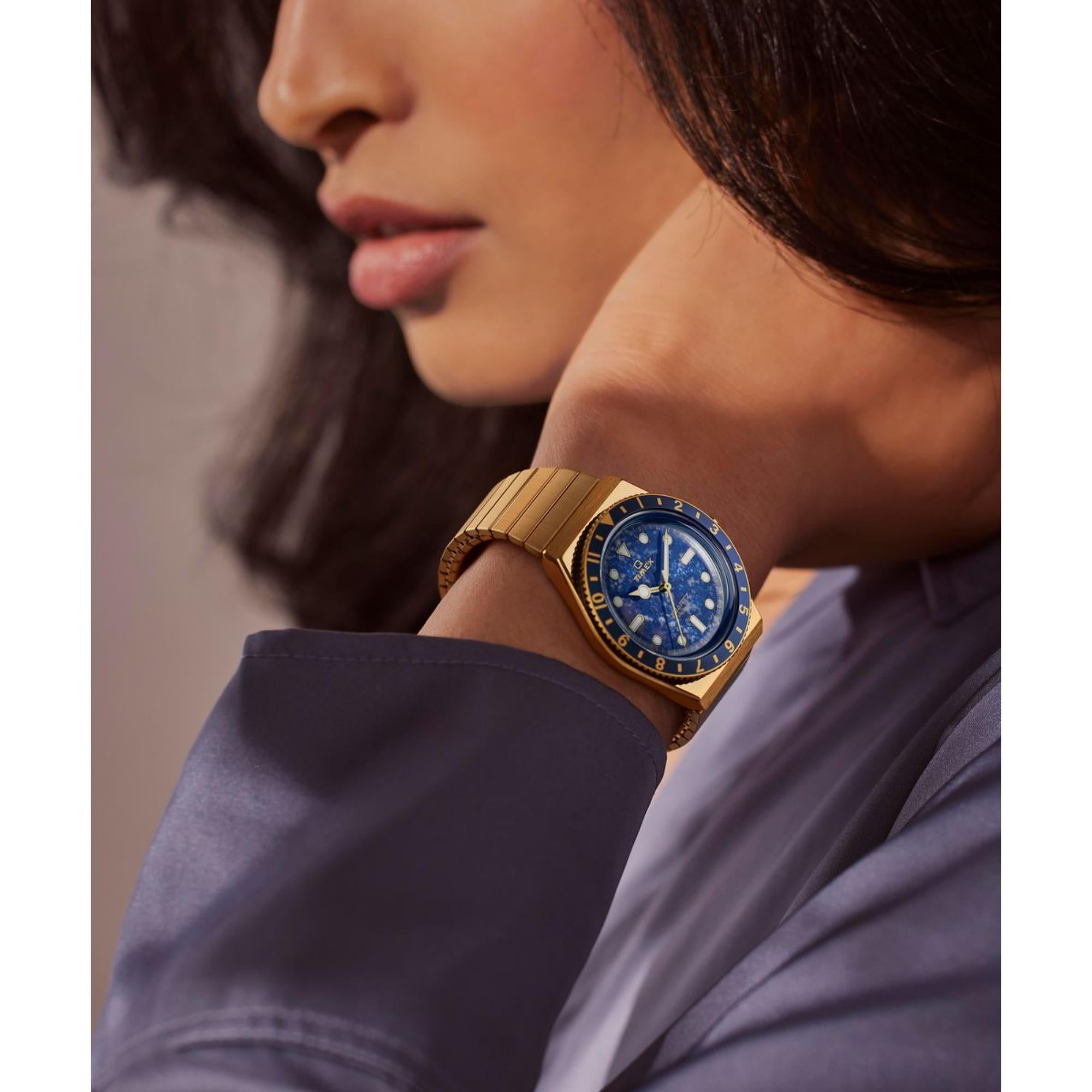 Timex Q Quartz Blue Dial Stainless Steel Strap Women's Watch TW2V92400