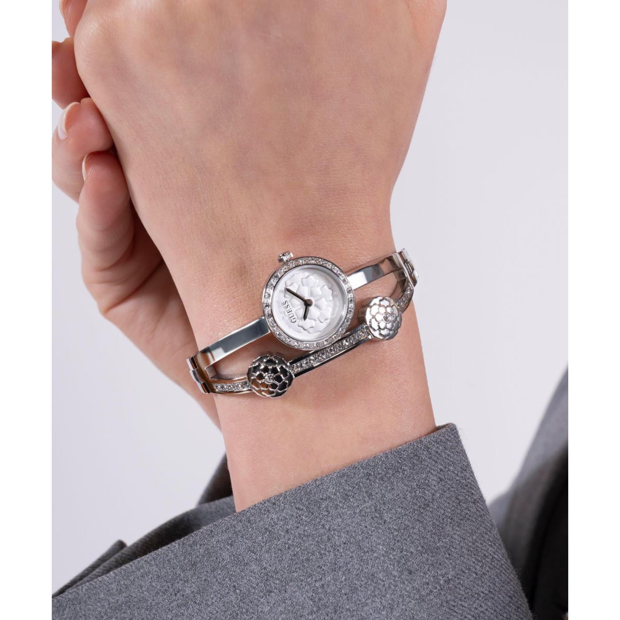 Guess Chloe Silver Dial Stainless Steel Strap Women's Watch GW0756L1