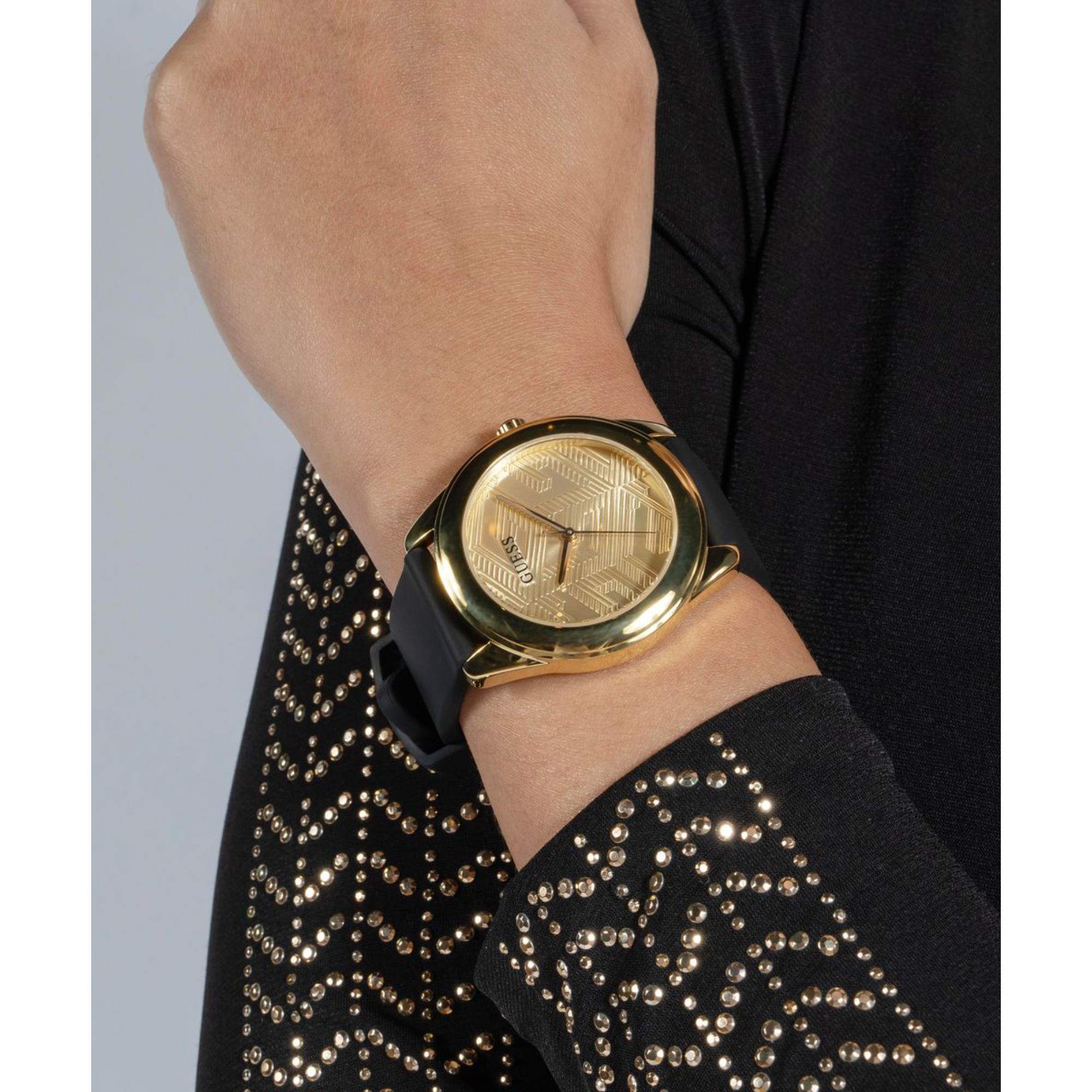Guess Cubed Champagne Dial Silicone Strap Women's Watch GW0665L1