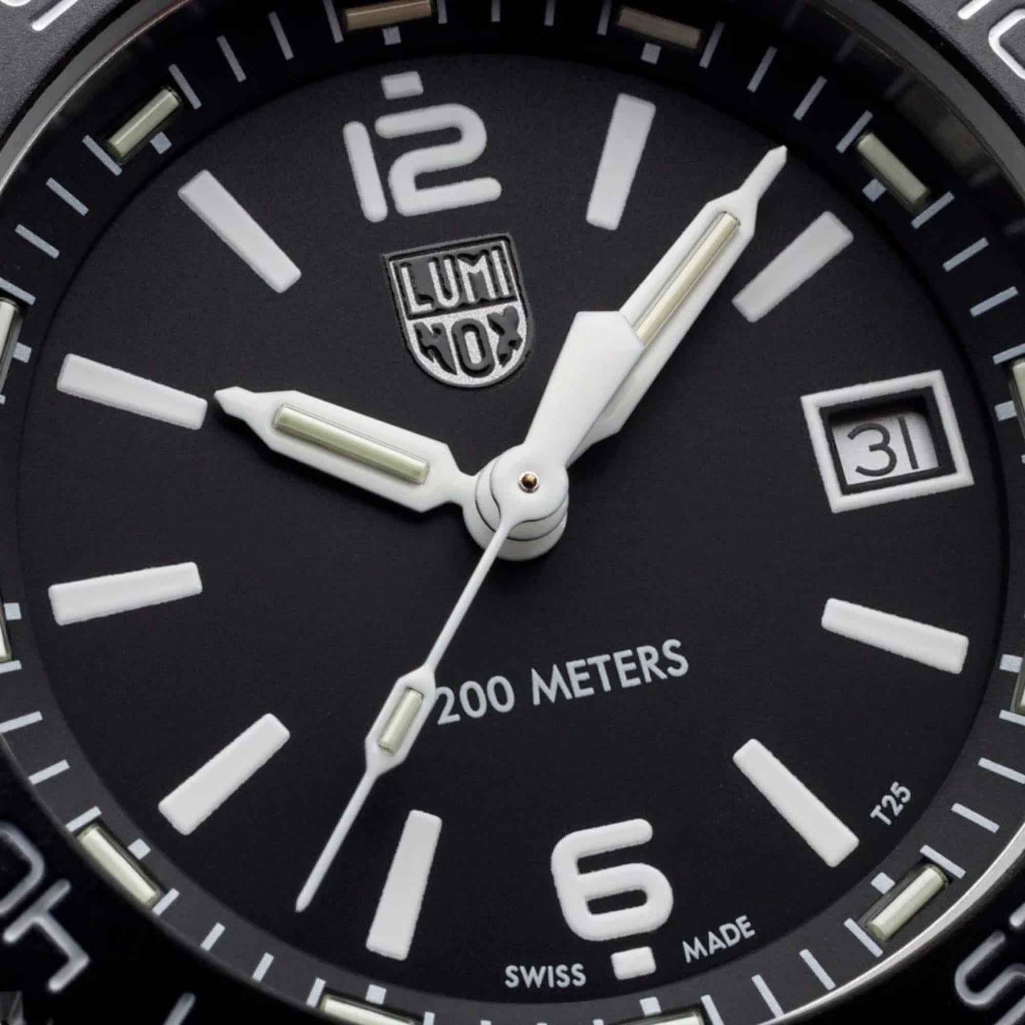 Luminox Pacific Diver Ripple Collection Quartz Black Dial Stainless Steel Strap Unisex Watch XS.3122M