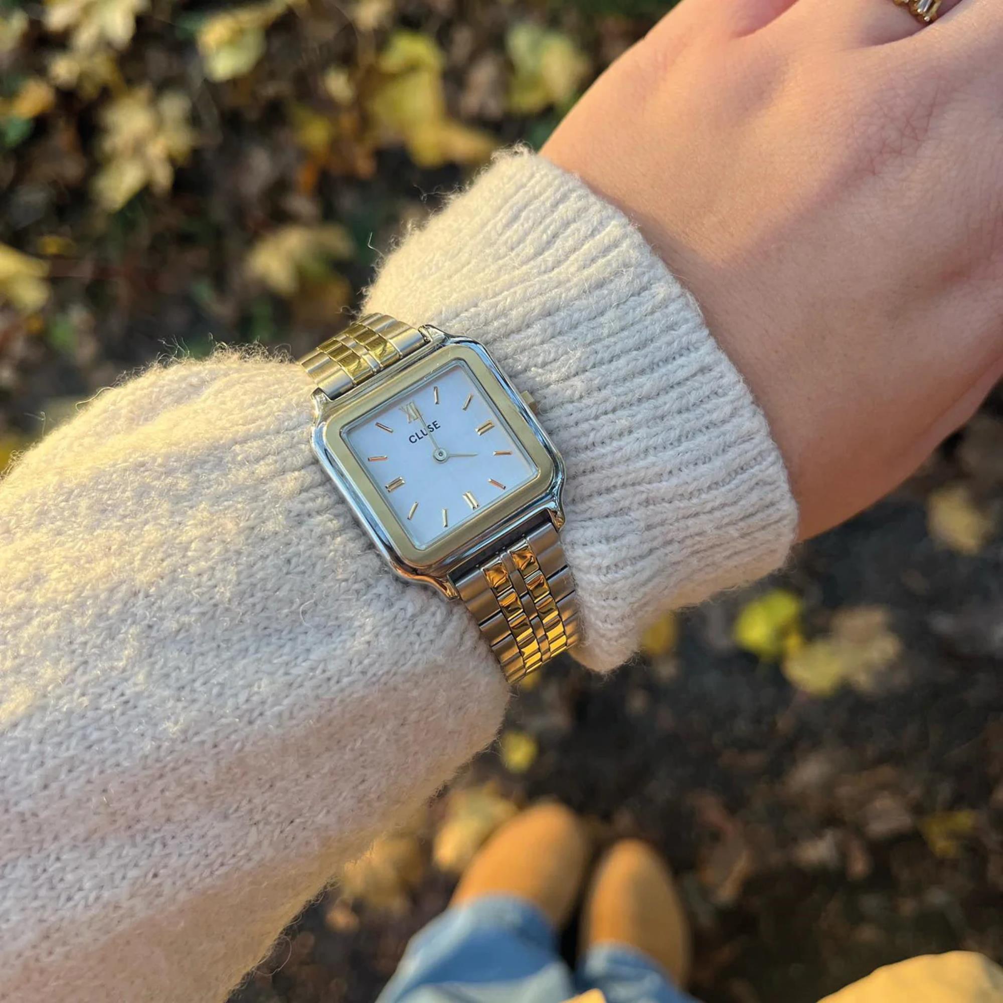 CLUSE Gracieuse Petite Quartz White Dial Steel Strap Women's Watch CW11801