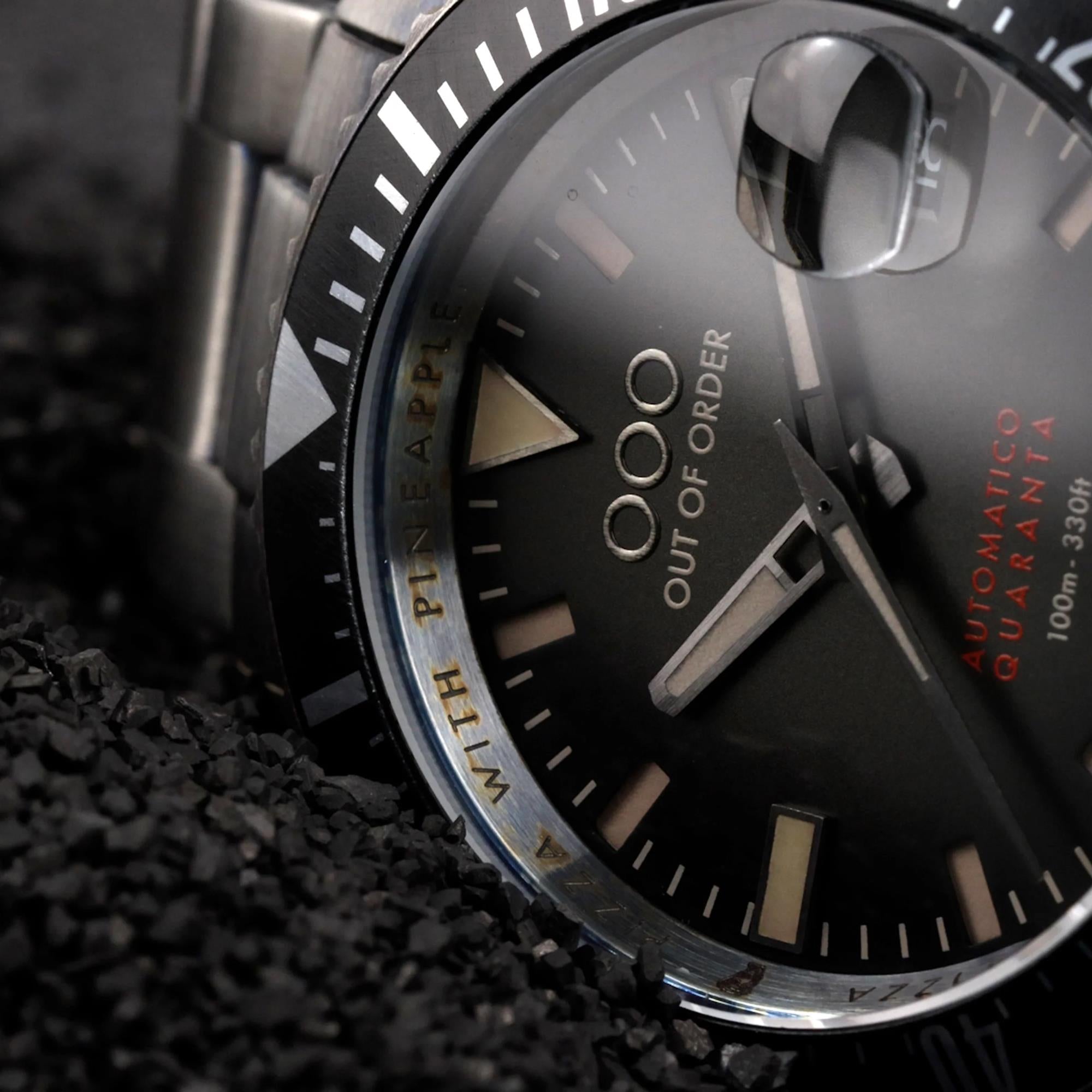 Out of Order Automatico Quaranta Ultra Distressed Automatic Black Dial Steel Strap Men's Watch OOO.001-21.NE