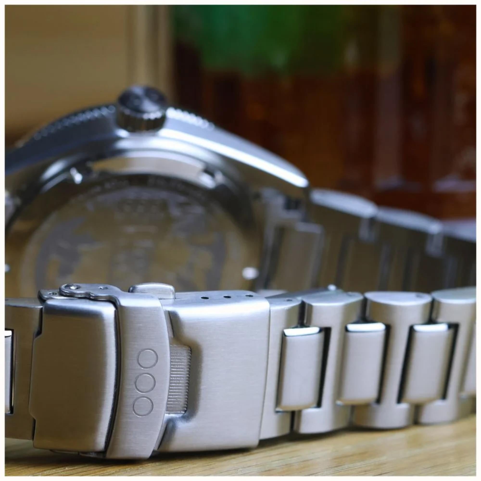 Out of Order Limited Edition Shaker Cuba Libre Automatic GMT Steel Strap Men's Watch OOO.001-25.CL.BAND.SS