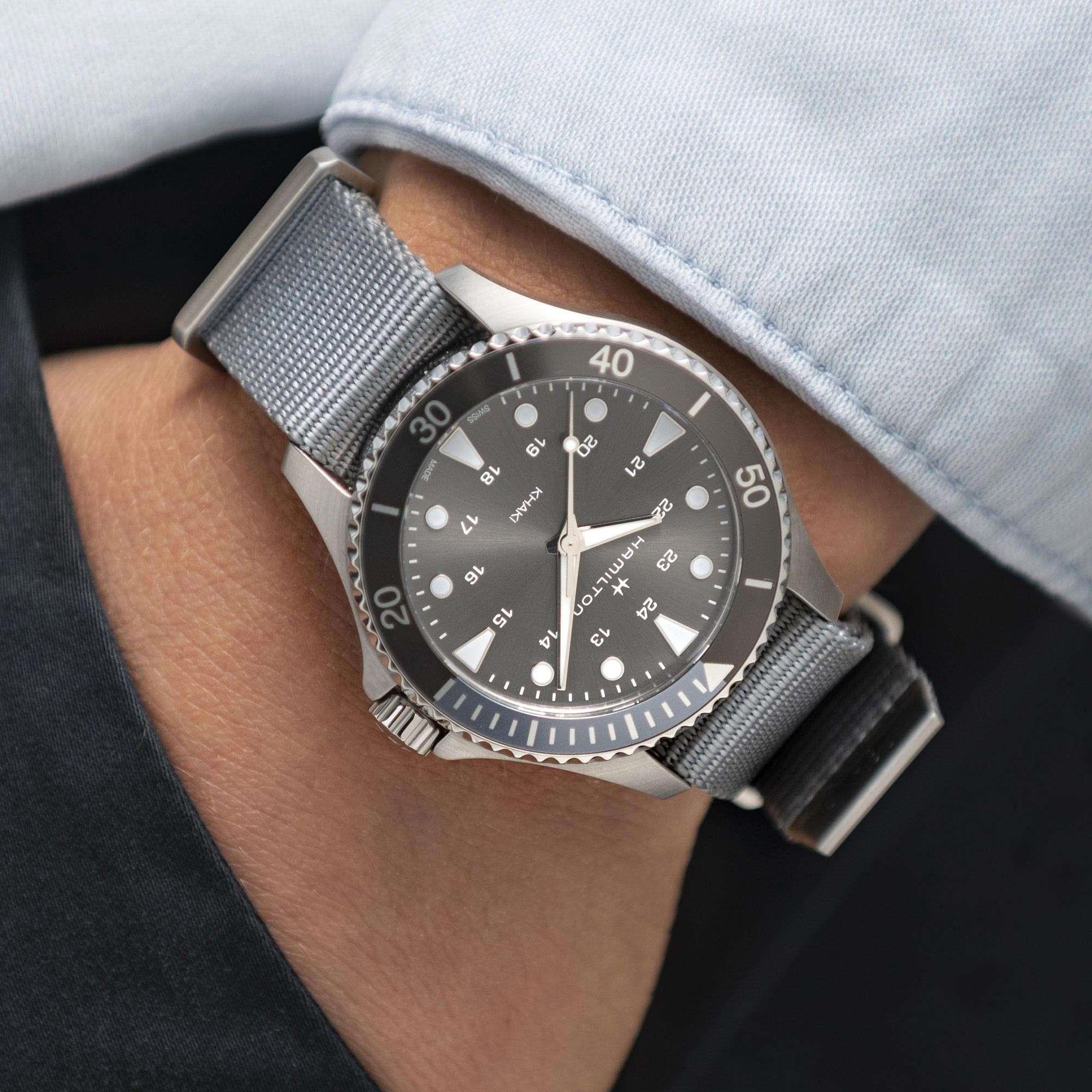 Hamilton Khaki Navy Scuba Quartz Grey Dial NATO Strap Watch H82211981