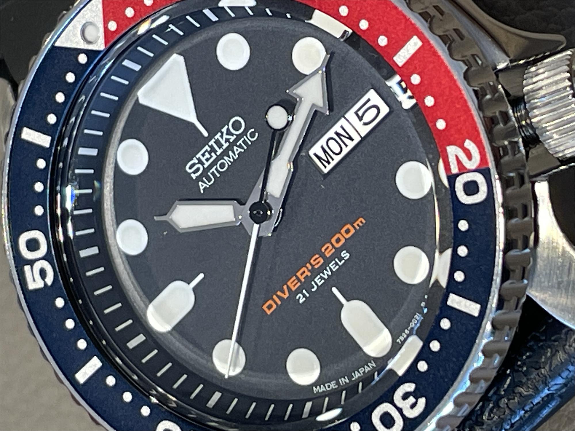 Seiko Diver’s Pepsi Automatic Black Rubber Strap Blue Dial Men's Watch SKX009J1