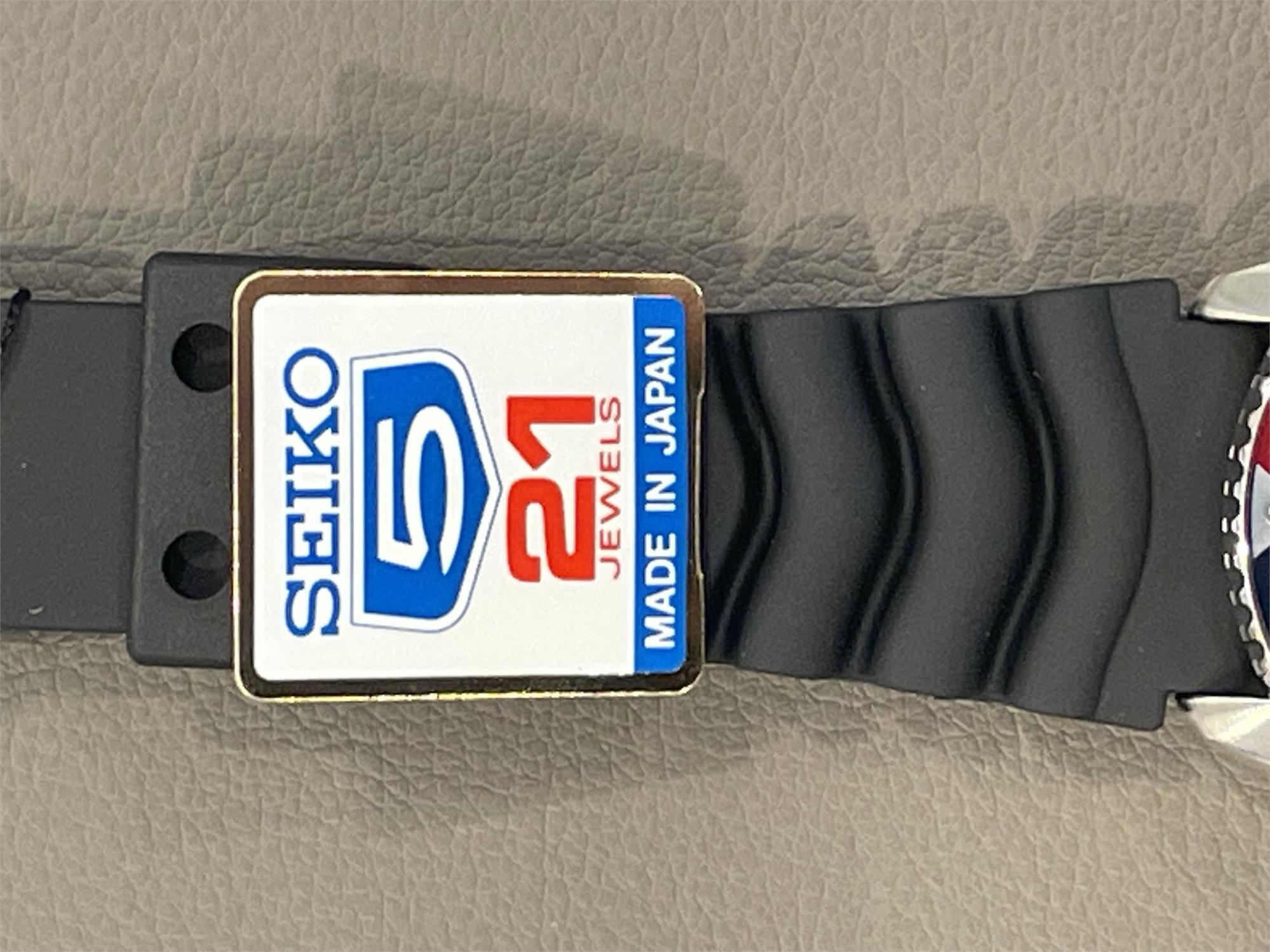 Seiko Diver’s Pepsi Automatic Black Rubber Strap Blue Dial Men's Watch SKX009J1