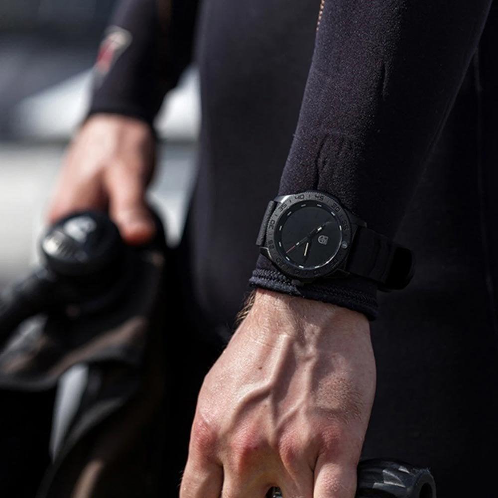 Luminox Pacific Diver Quartz Movement Black Dial Rubber Bracelet Men's Watch XS.3121.BO