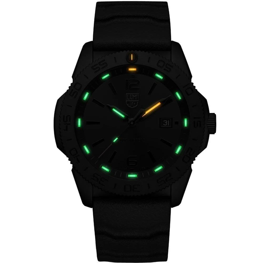 Luminox Pacific Diver Quartz Movement Black Dial Rubber Bracelet Men's Watch XS.3121.BO